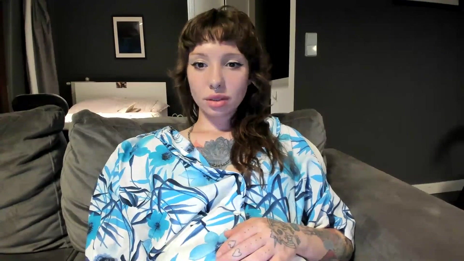 Gallery image thumbnail from SassySuz_'s myfreecams stream on, 07/16/2023, 21:06 image 4 of 20