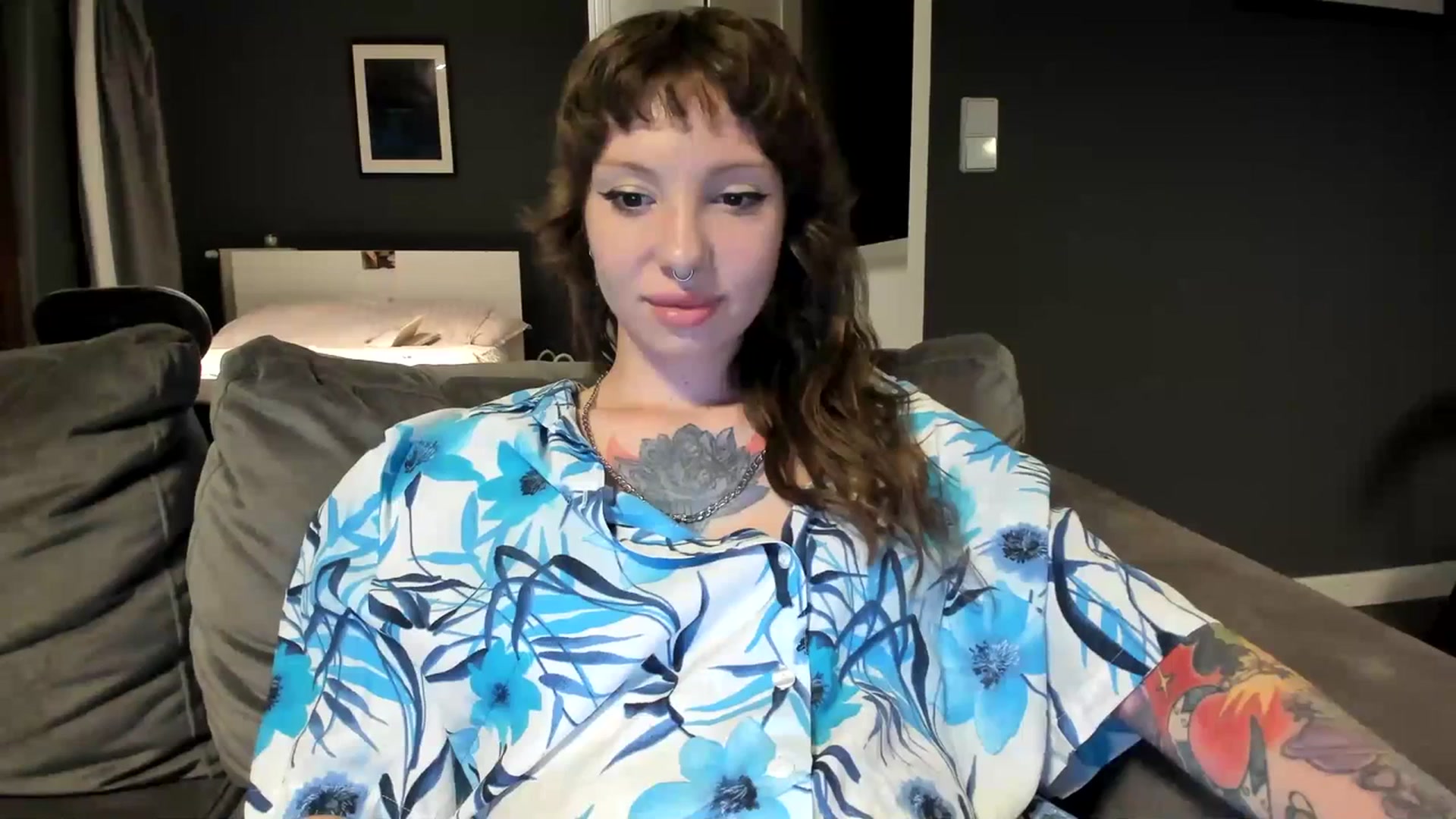 Gallery image thumbnail from SassySuz_'s myfreecams stream on, 07/16/2023, 21:06 image 1 of 20