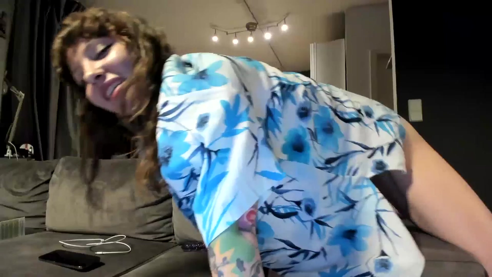 Gallery image thumbnail from SassySuz_'s myfreecams stream on, 07/16/2023, 21:06 image 10 of 20