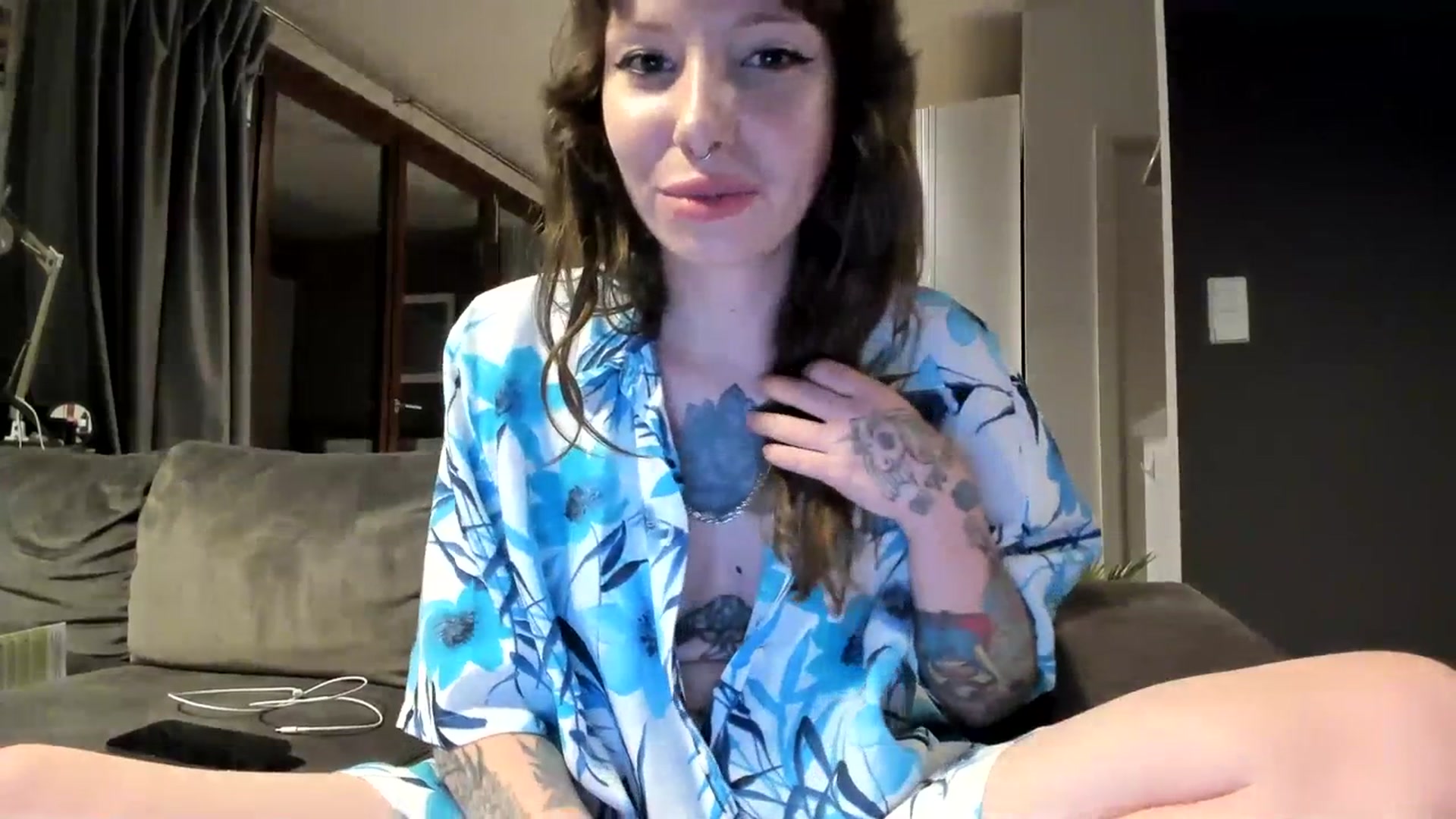 Gallery image thumbnail from SassySuz_'s myfreecams stream on, 07/16/2023, 21:06 image 18 of 20