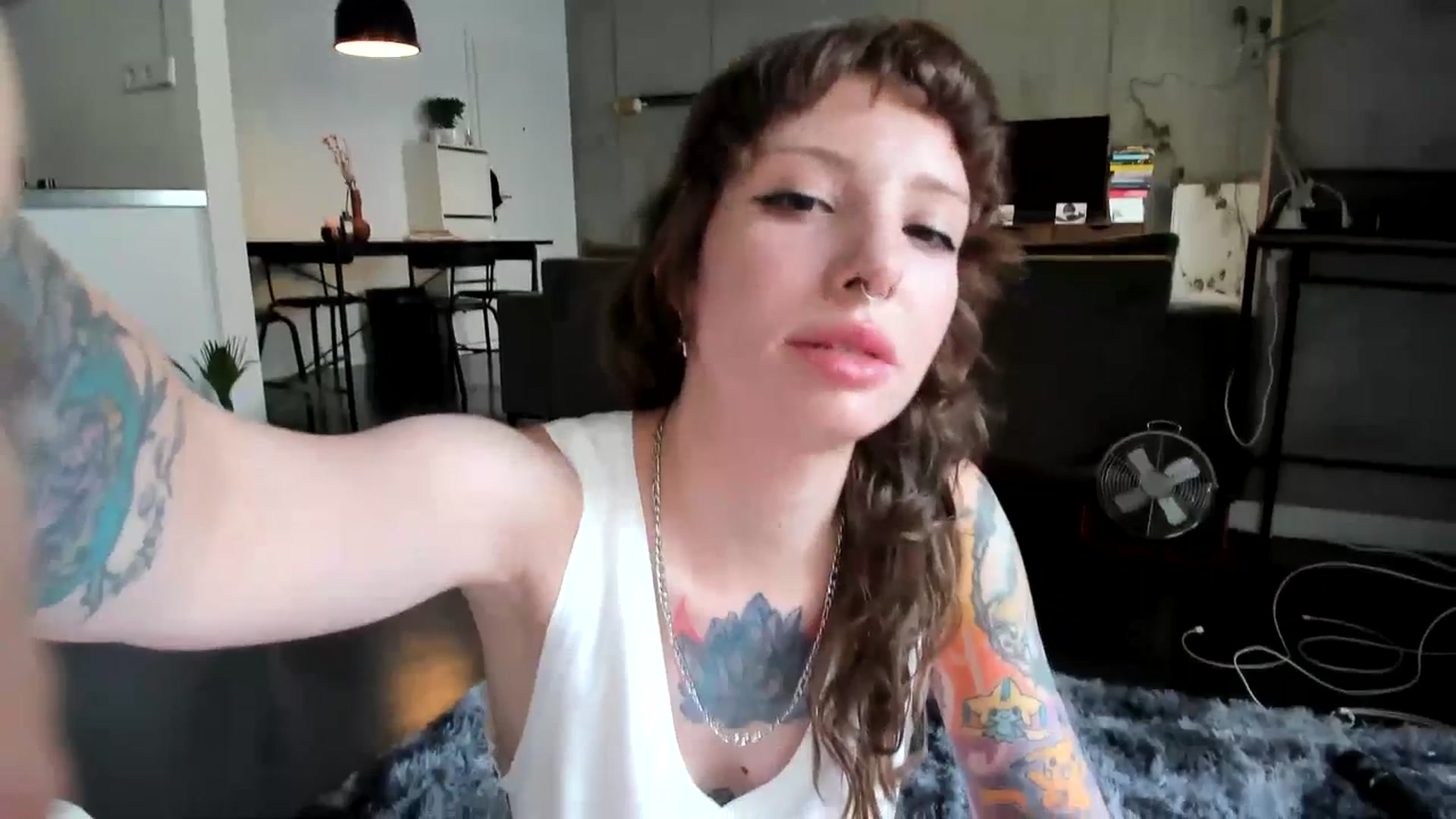 Gallery image thumbnail from SassySuz_'s myfreecams stream on, 07/19/2023, 17:24 image 4 of 20
