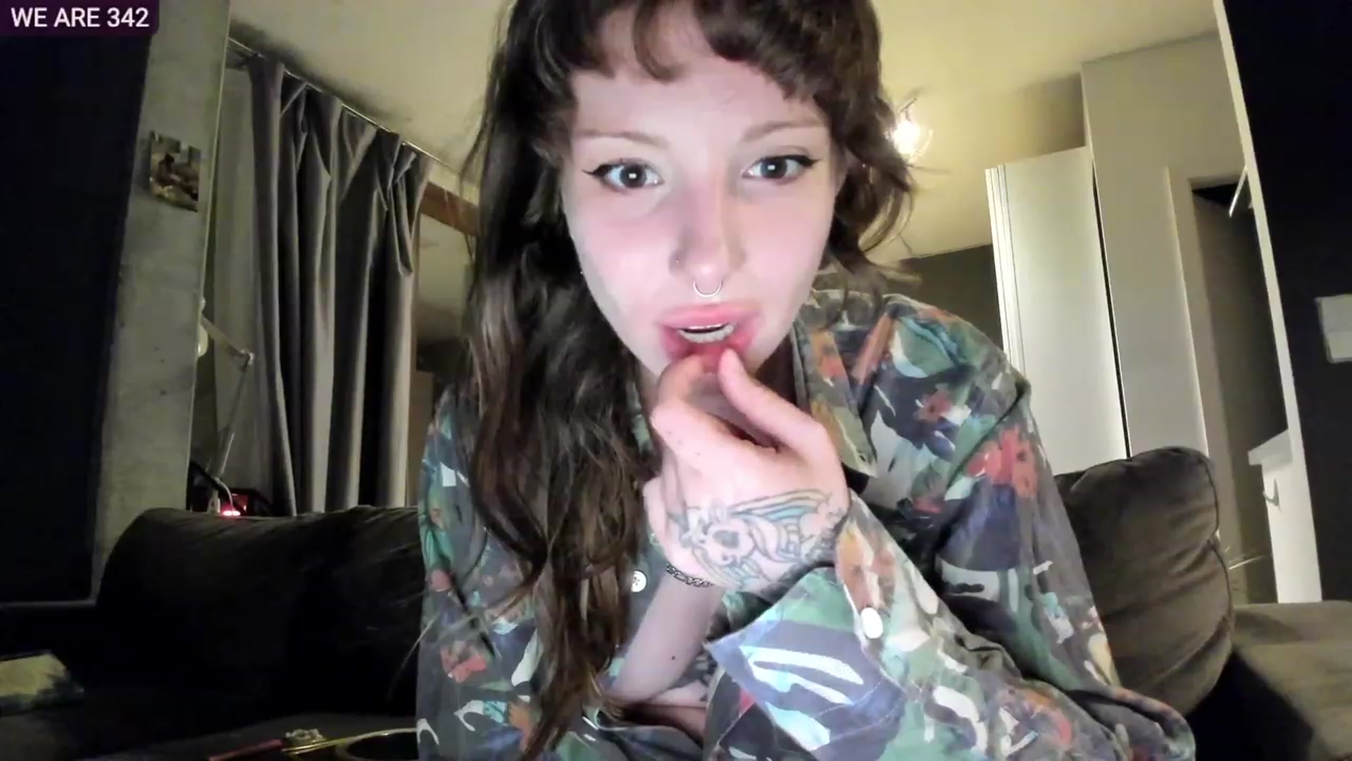 Gallery image thumbnail from SassySuz_'s myfreecams stream on, 07/22/2023, 21:17 image 12 of 20