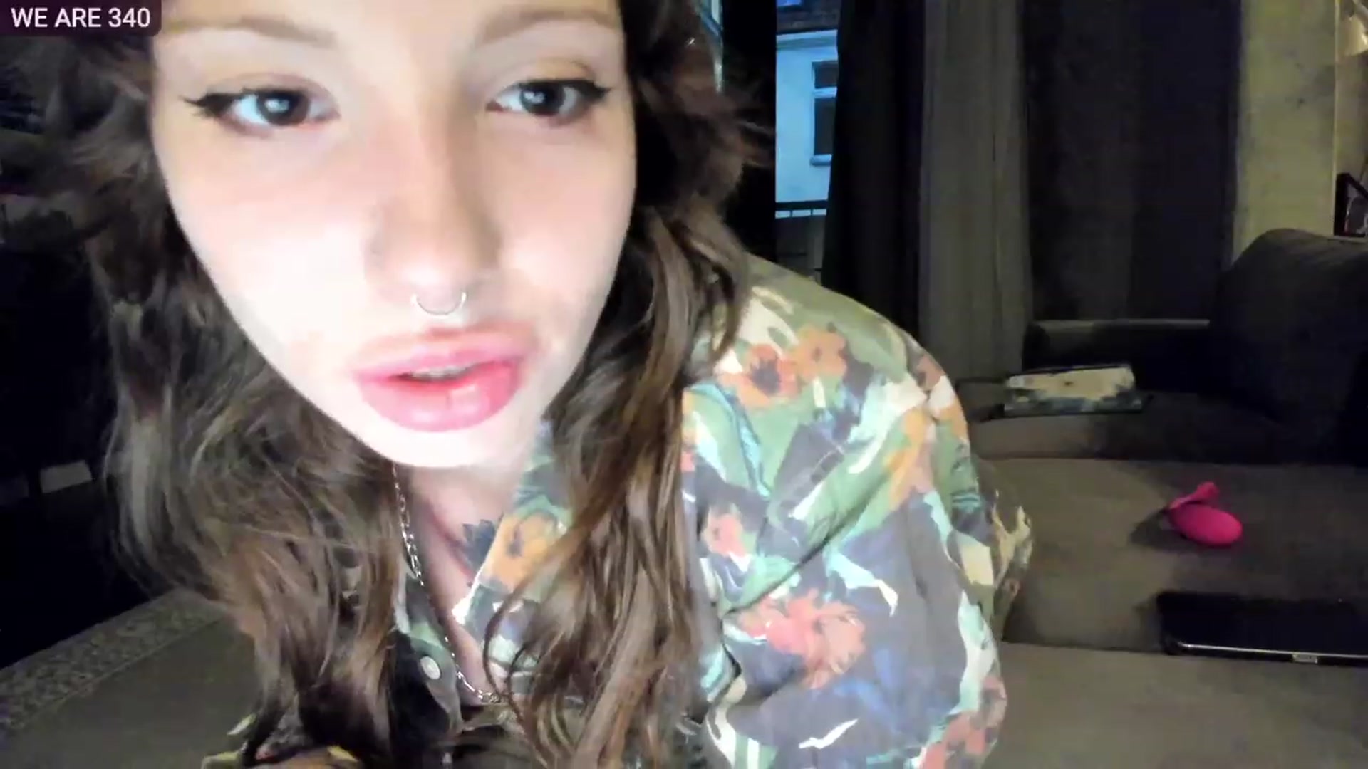 Gallery image thumbnail from SassySuz_'s myfreecams stream on, 07/22/2023, 21:17 image 7 of 20