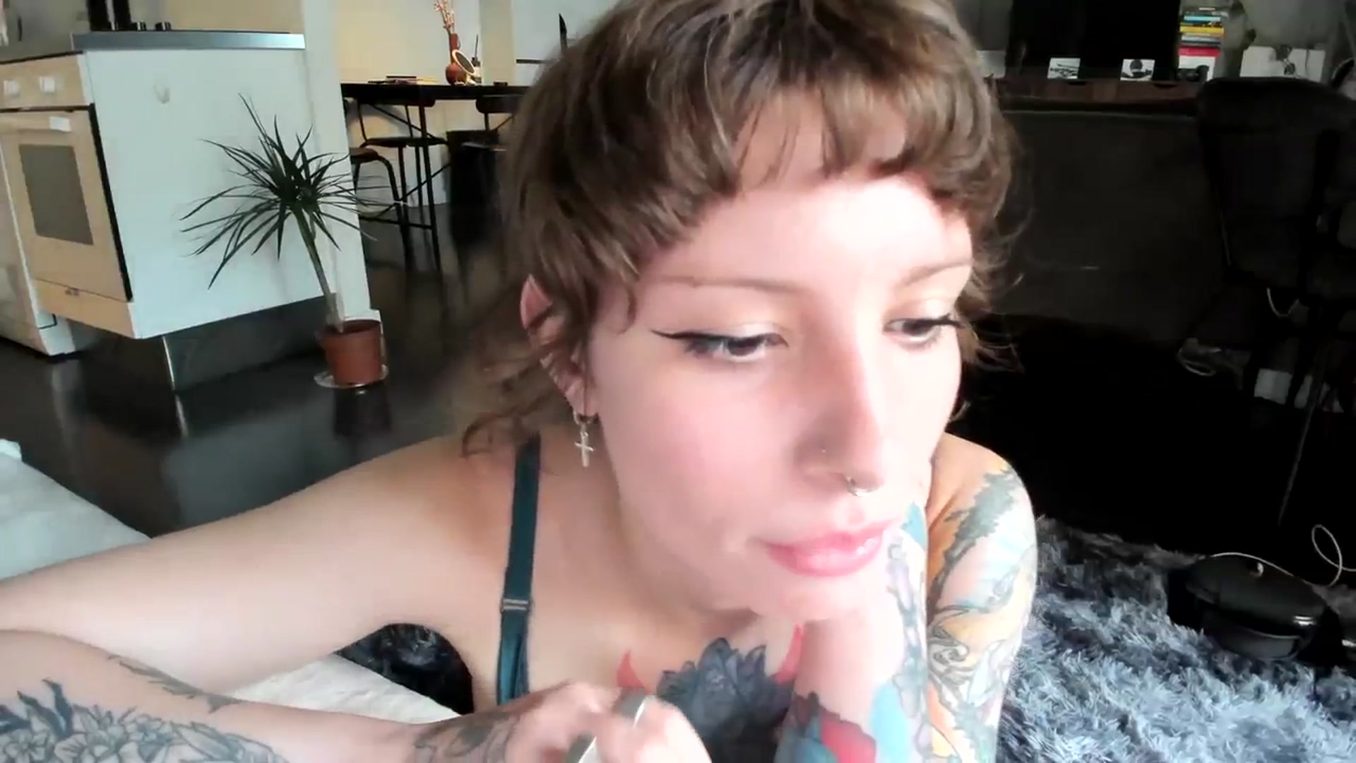 Gallery image thumbnail from SassySuz_'s myfreecams stream on, 07/30/2023, 15:15 image 11 of 20