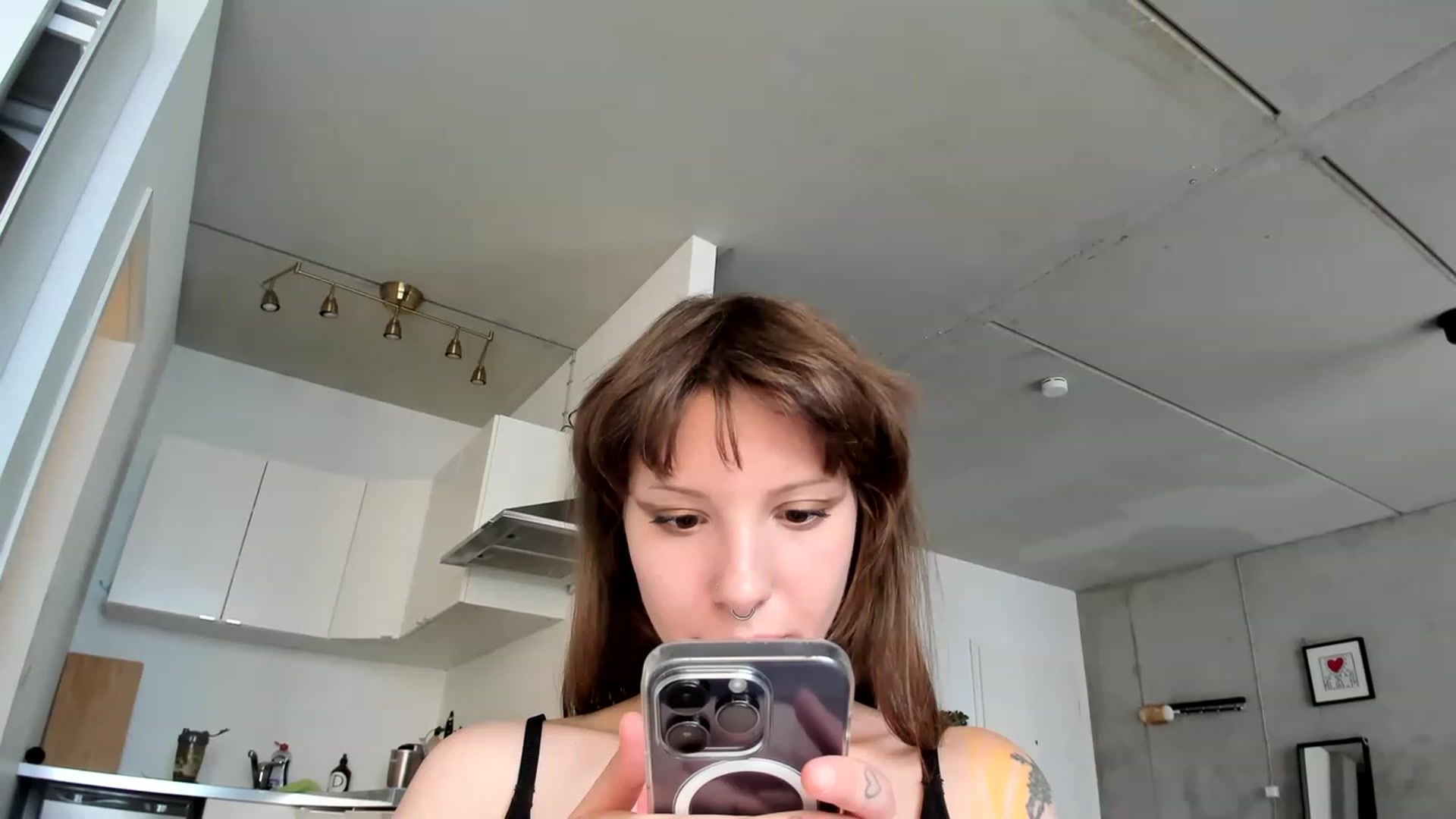 Gallery image thumbnail from SassySuz_'s myfreecams stream on, 08/14/2023, 14:11 image 12 of 20