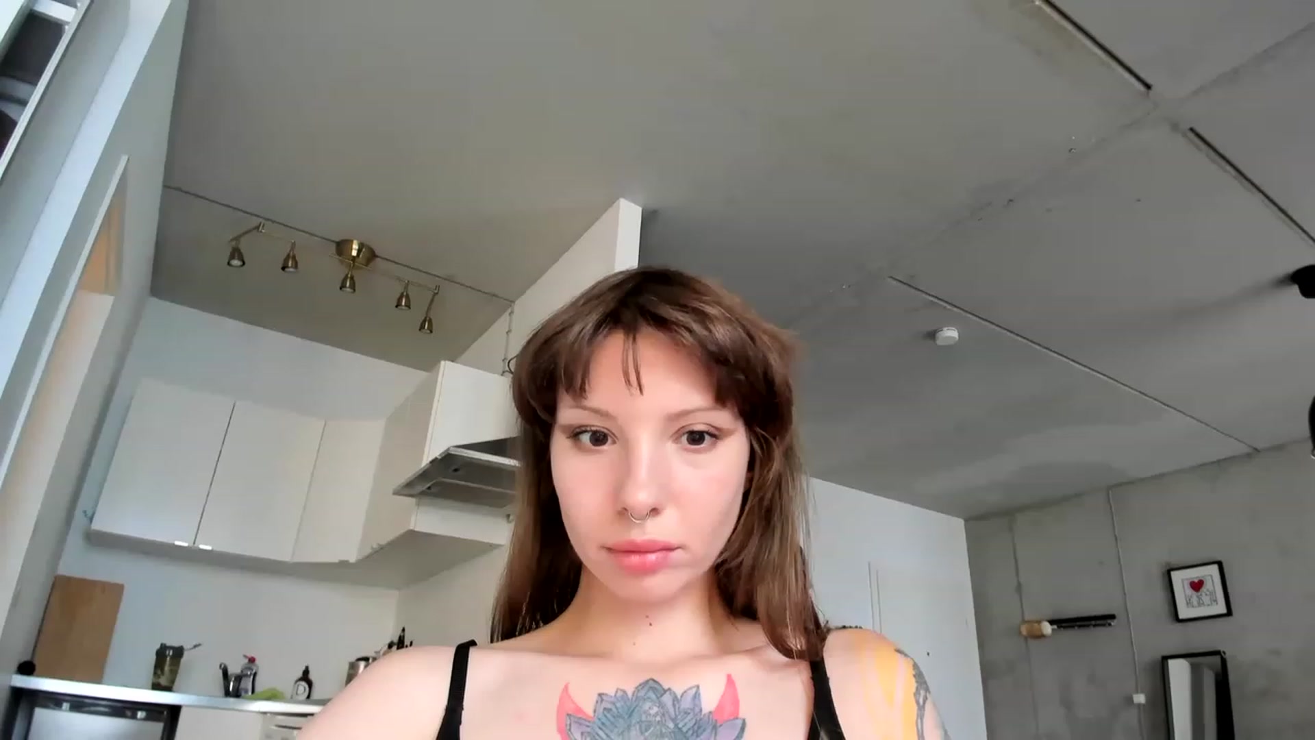 Gallery image thumbnail from SassySuz_'s myfreecams stream on, 08/14/2023, 14:11 image 16 of 20
