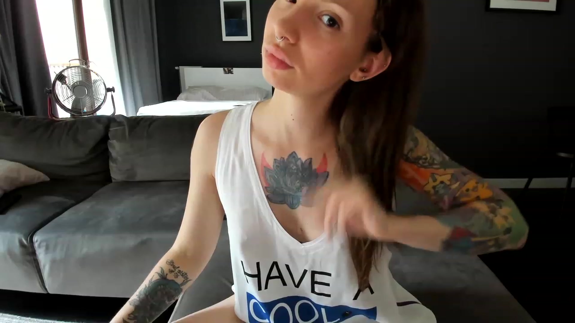 Gallery image thumbnail from SassySuz_'s myfreecams stream on, 08/19/2023, 11:35 image 4 of 20