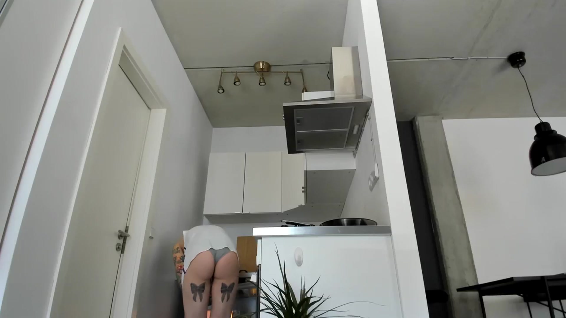 Gallery image thumbnail from SassySuz_'s myfreecams stream on, 08/19/2023, 13:10 image 9 of 20