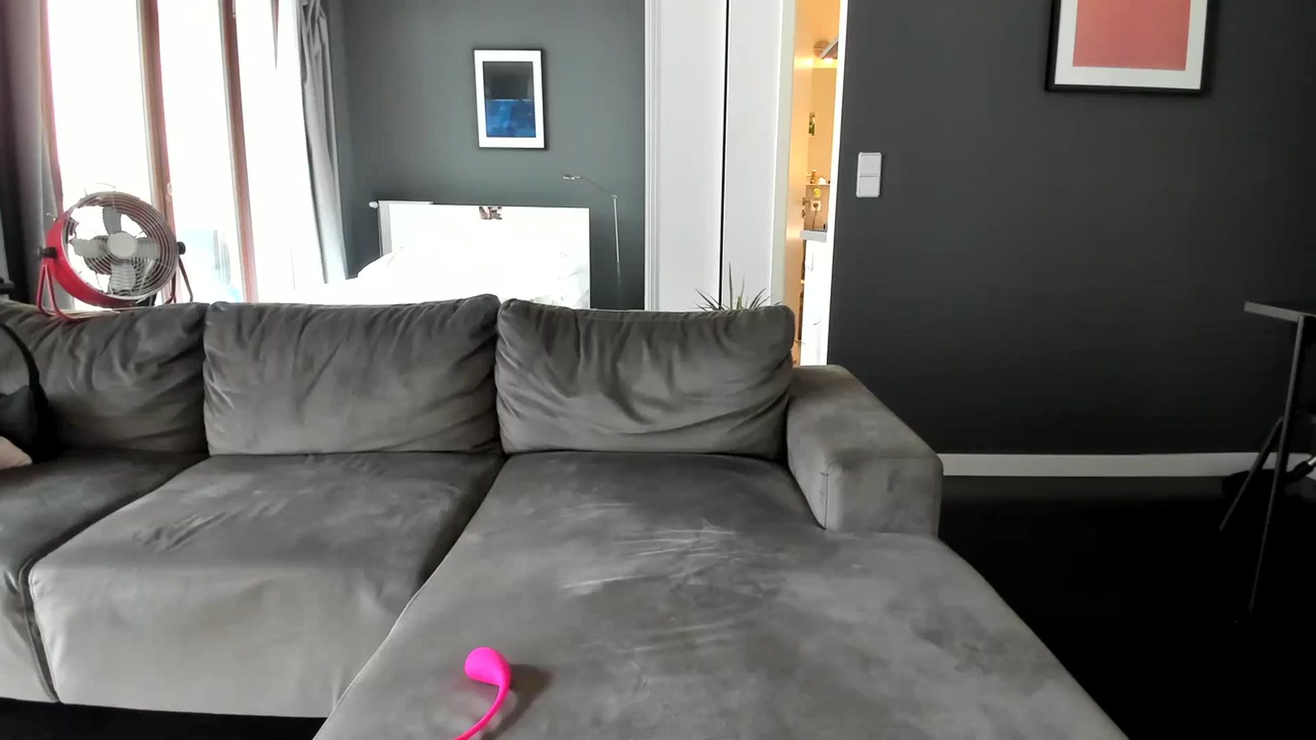 Gallery image thumbnail from SassySuz_'s myfreecams stream on, 08/21/2023, 12:33 image 11 of 20