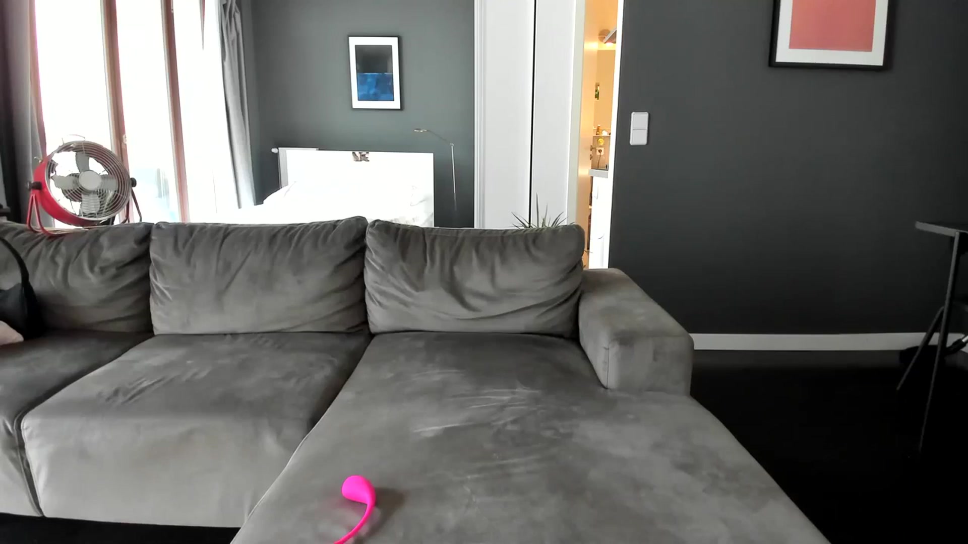 Gallery image thumbnail from SassySuz_'s myfreecams stream on, 08/21/2023, 12:33 image 14 of 20