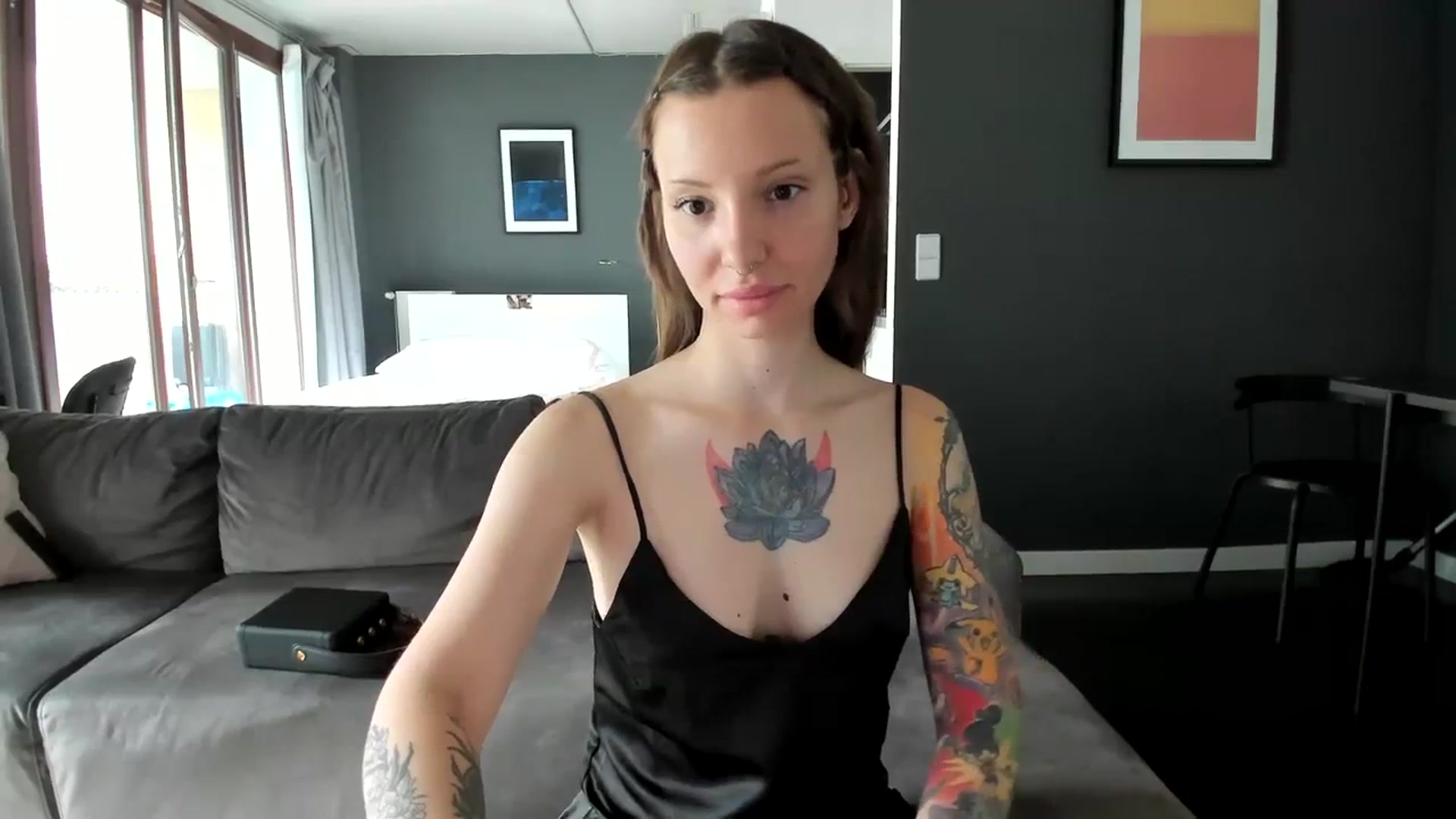 Gallery image thumbnail from SassySuz_'s myfreecams stream on, 08/22/2023, 11:24 image 5 of 20