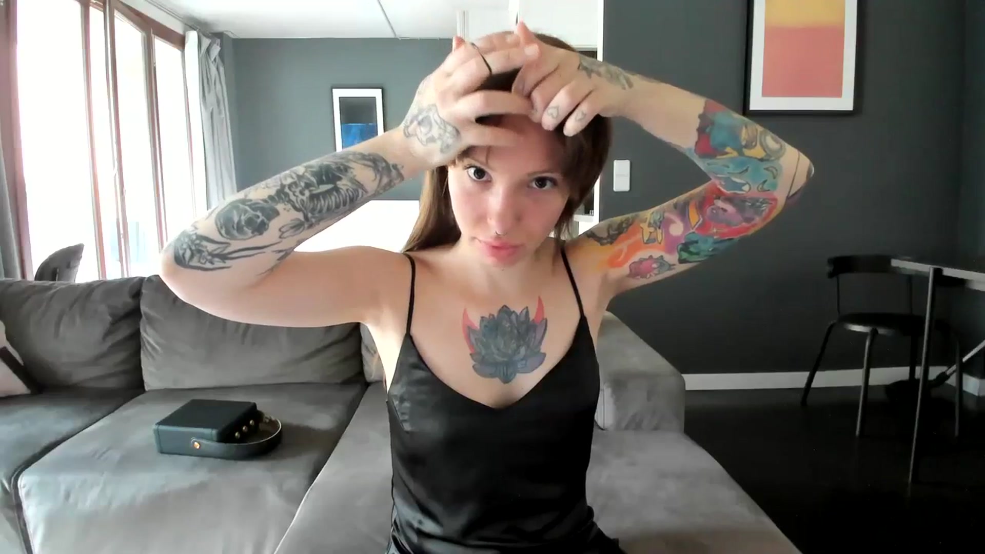 Gallery image thumbnail from SassySuz_'s myfreecams stream on, 08/22/2023, 11:24 image 2 of 20
