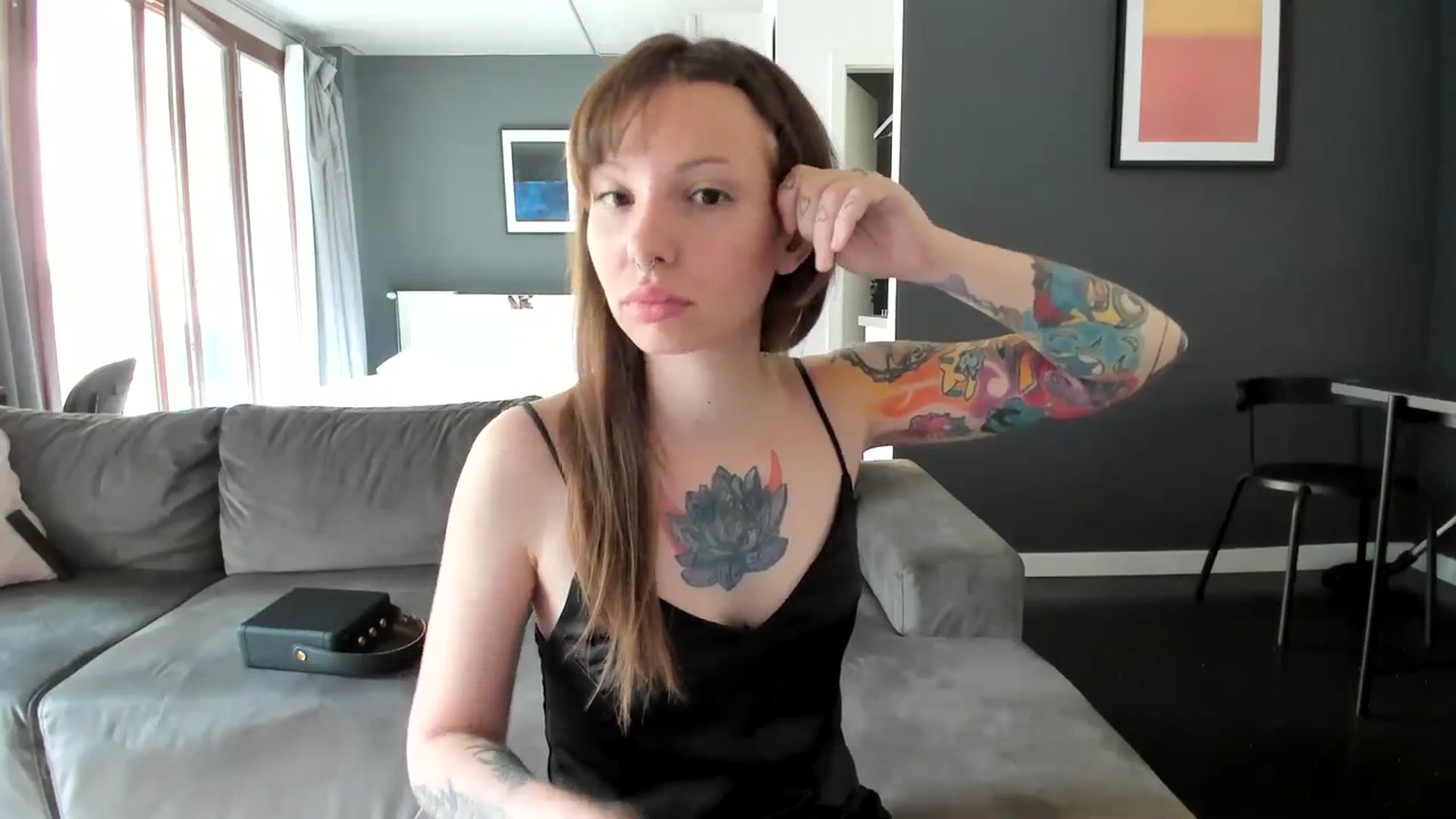 Gallery image thumbnail from SassySuz_'s myfreecams stream on, 08/22/2023, 11:24 image 3 of 20