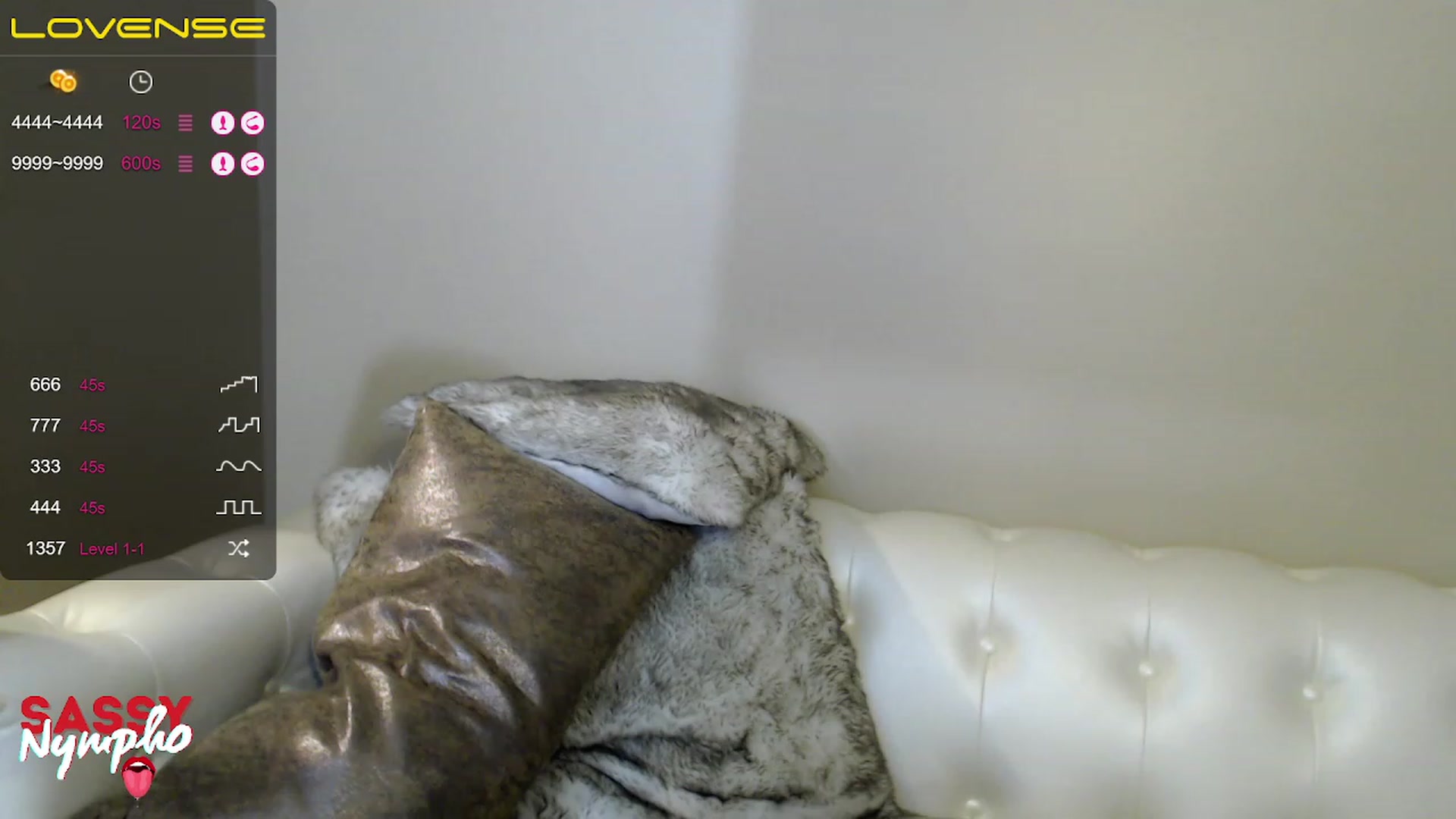 Gallery image thumbnail from Sassy_Nympho's myfreecams stream on, 12/18/2022, 15:33 image 16 of 20