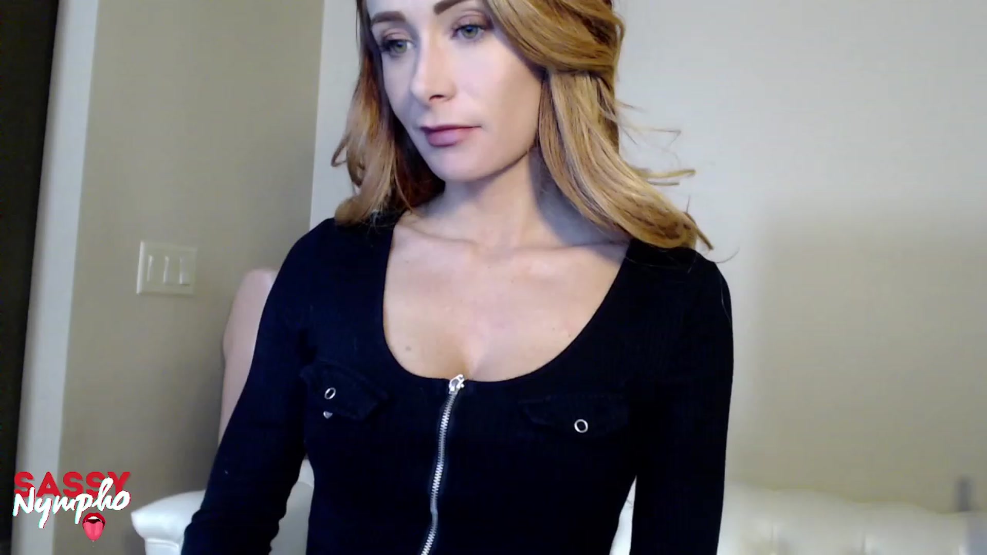 Gallery image thumbnail from Sassy_Nympho's myfreecams stream on, 12/22/2022, 07:19 image 13 of 20