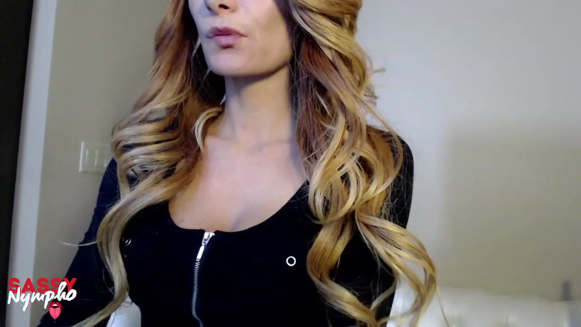 Gallery image thumbnail from Sassy_Nympho's myfreecams stream on, 12/22/2022, 07:19 image 4 of 20