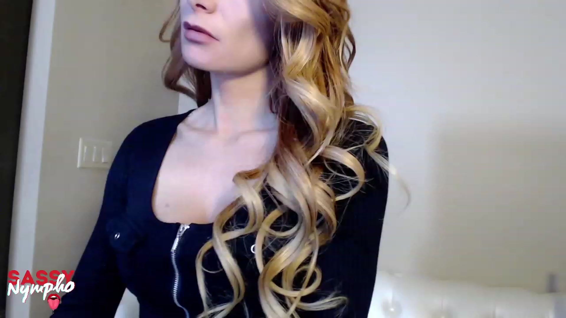 Gallery image thumbnail from Sassy_Nympho's myfreecams stream on, 12/22/2022, 07:19 image 11 of 20