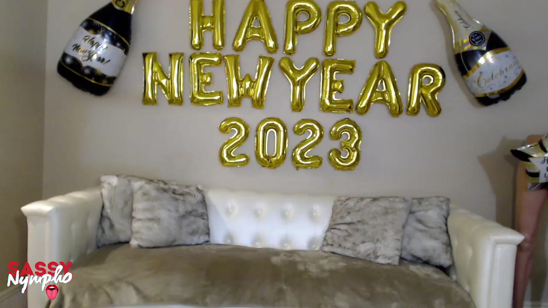 Gallery image thumbnail from Sassy_Nympho's myfreecams stream on, 01/01/2023, 09:32 image 7 of 20