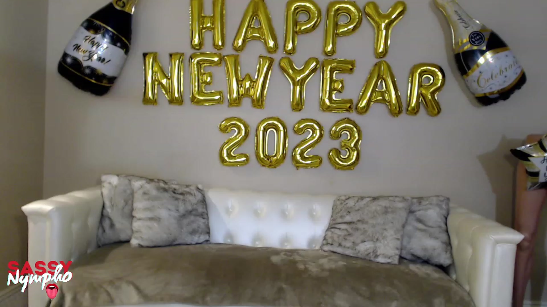Gallery image thumbnail from Sassy_Nympho's myfreecams stream on, 01/01/2023, 09:32 image 8 of 20