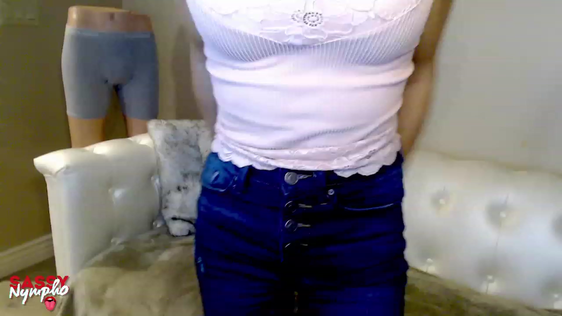 Gallery image thumbnail from Sassy_Nympho's myfreecams stream on, 01/19/2023, 11:40 image 6 of 20