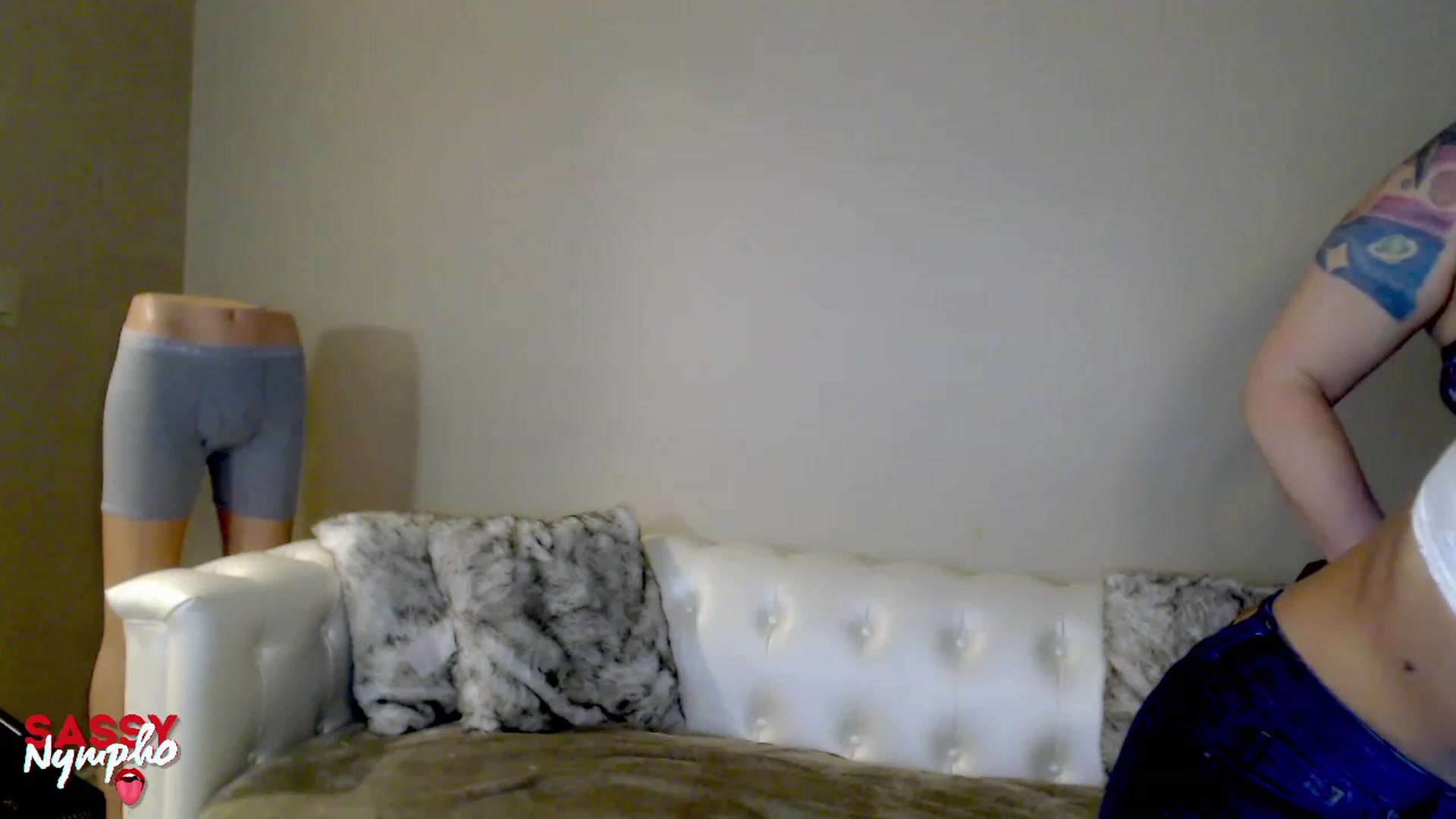 Gallery image thumbnail from Sassy_Nympho's myfreecams stream on, 01/19/2023, 15:15 image 9 of 20