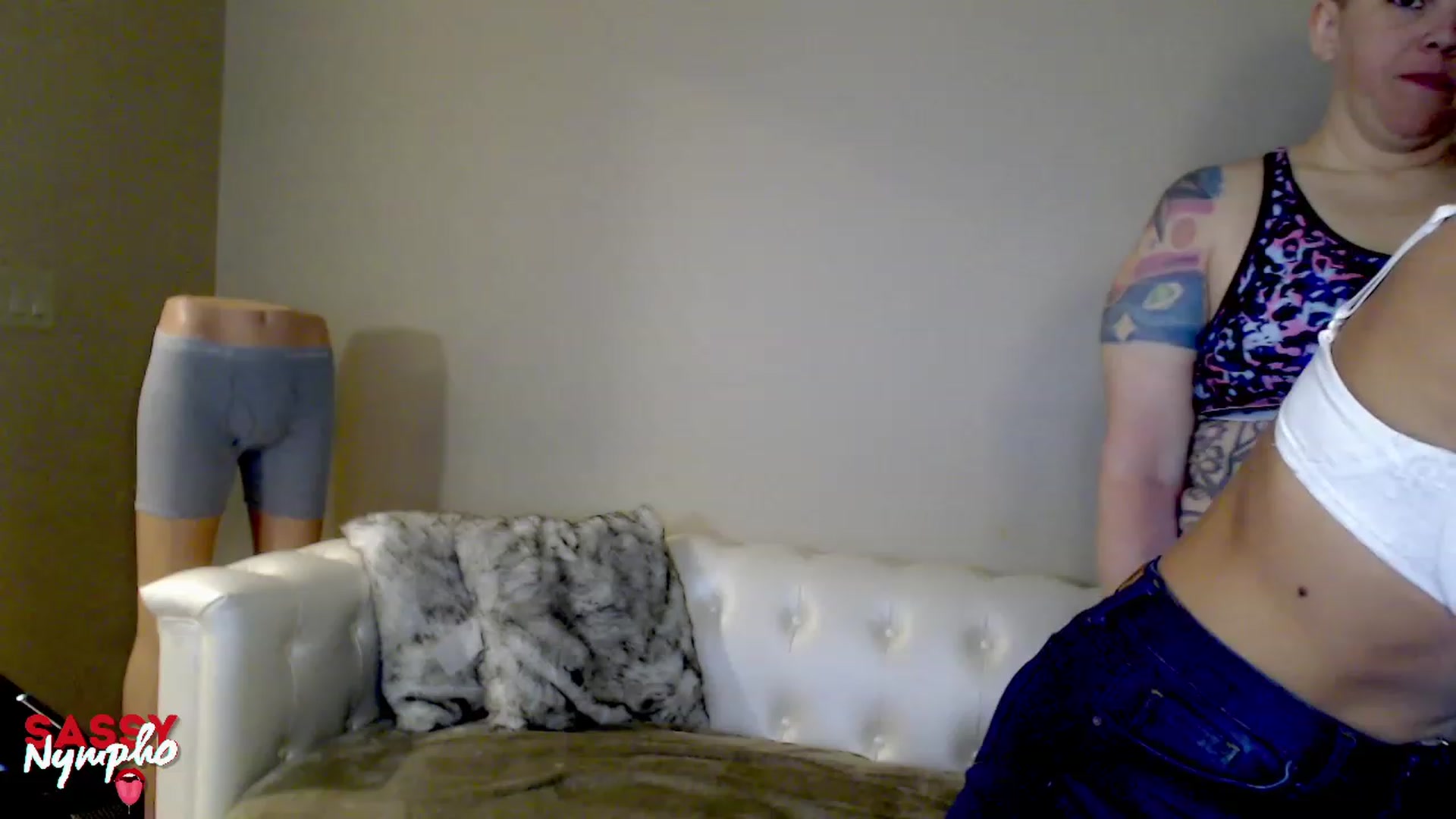 Gallery image thumbnail from Sassy_Nympho's myfreecams stream on, 01/19/2023, 15:15 image 14 of 20