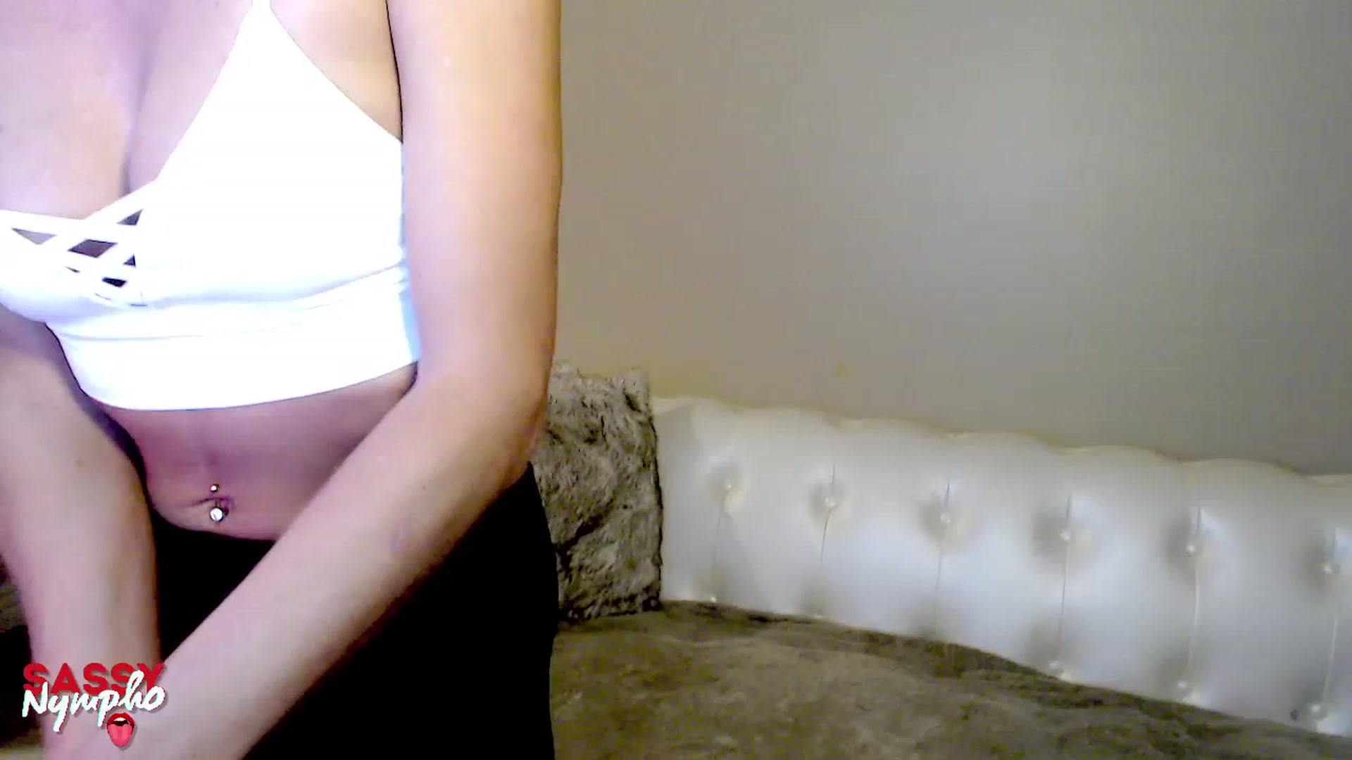 Gallery image thumbnail from Sassy_Nympho's myfreecams stream on, 03/23/2023, 10:37 image 10 of 20
