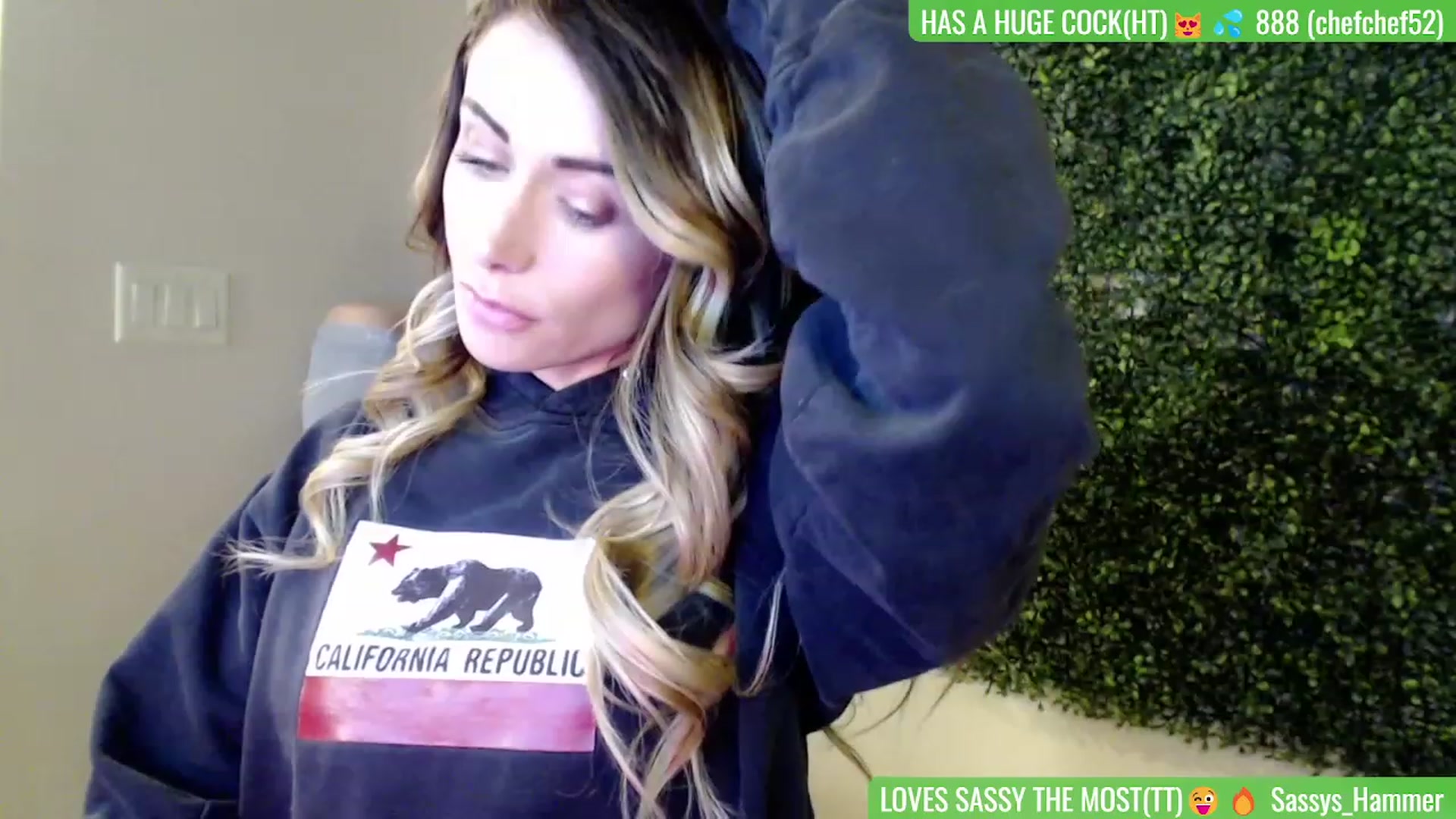 Gallery image thumbnail from Sassy_Nympho's myfreecams stream on, 06/11/2023, 14:49 image 9 of 20