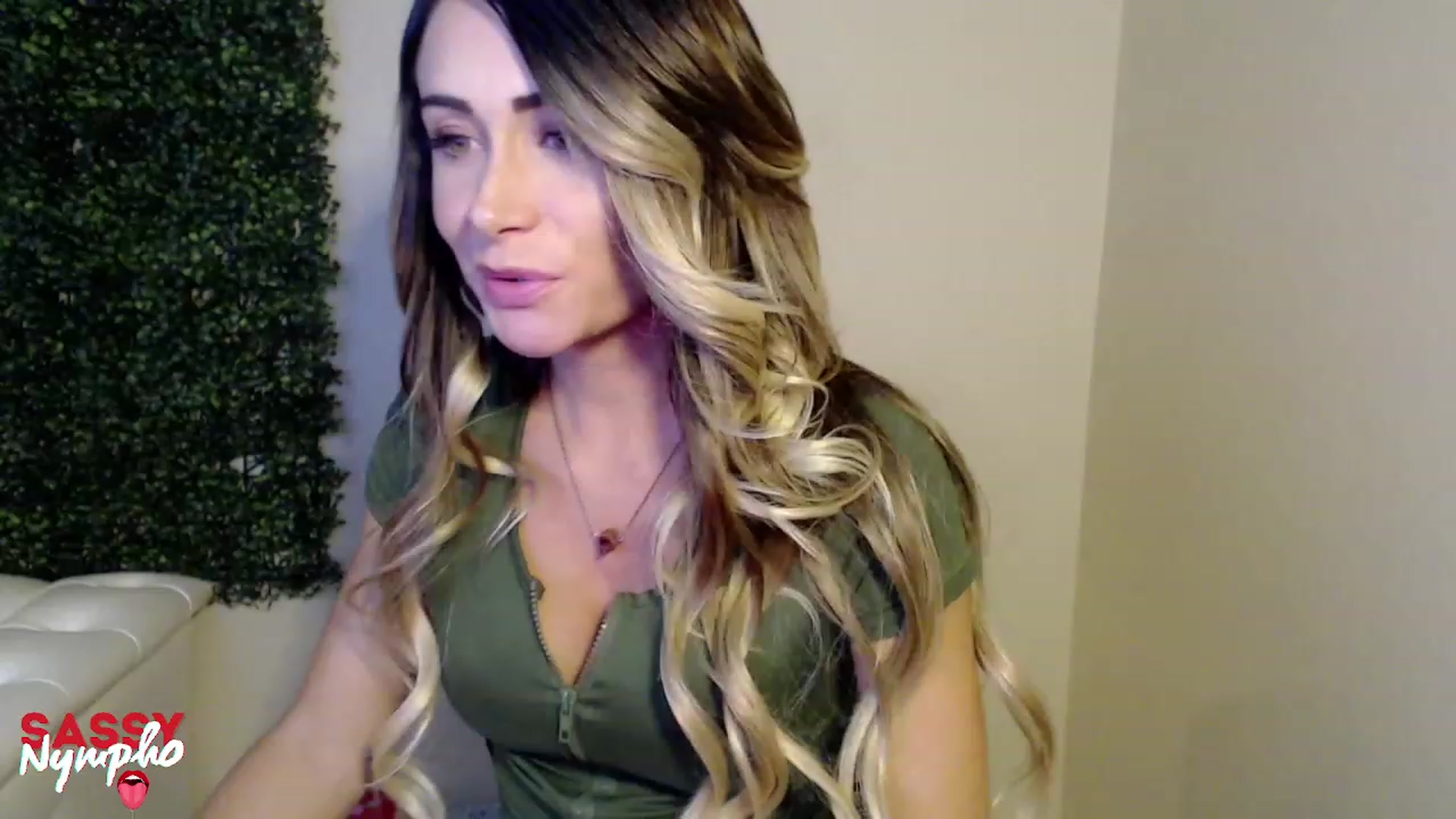 Gallery image thumbnail from Sassy_Nympho's myfreecams stream on, 08/06/2023, 11:57 image 1 of 20