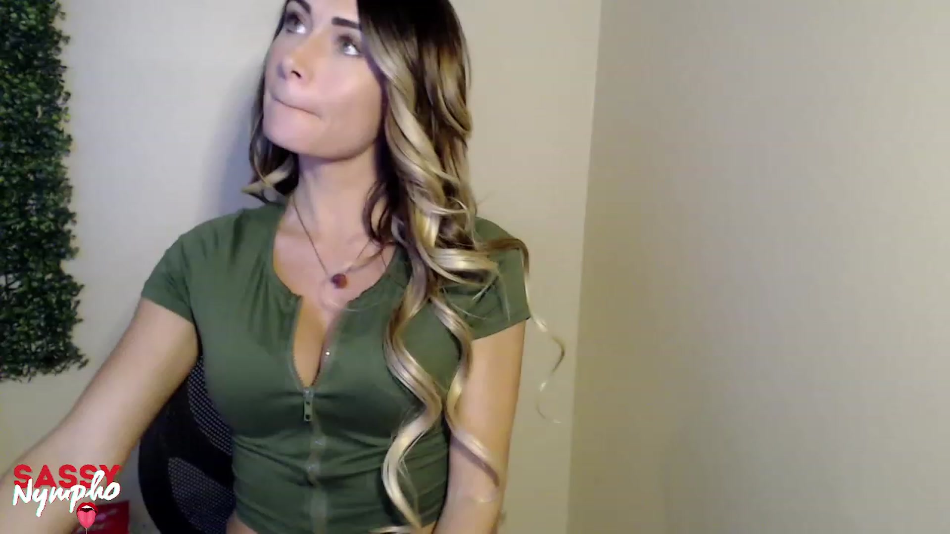 Gallery image thumbnail from Sassy_Nympho's myfreecams stream on, 08/06/2023, 12:34 image 4 of 20