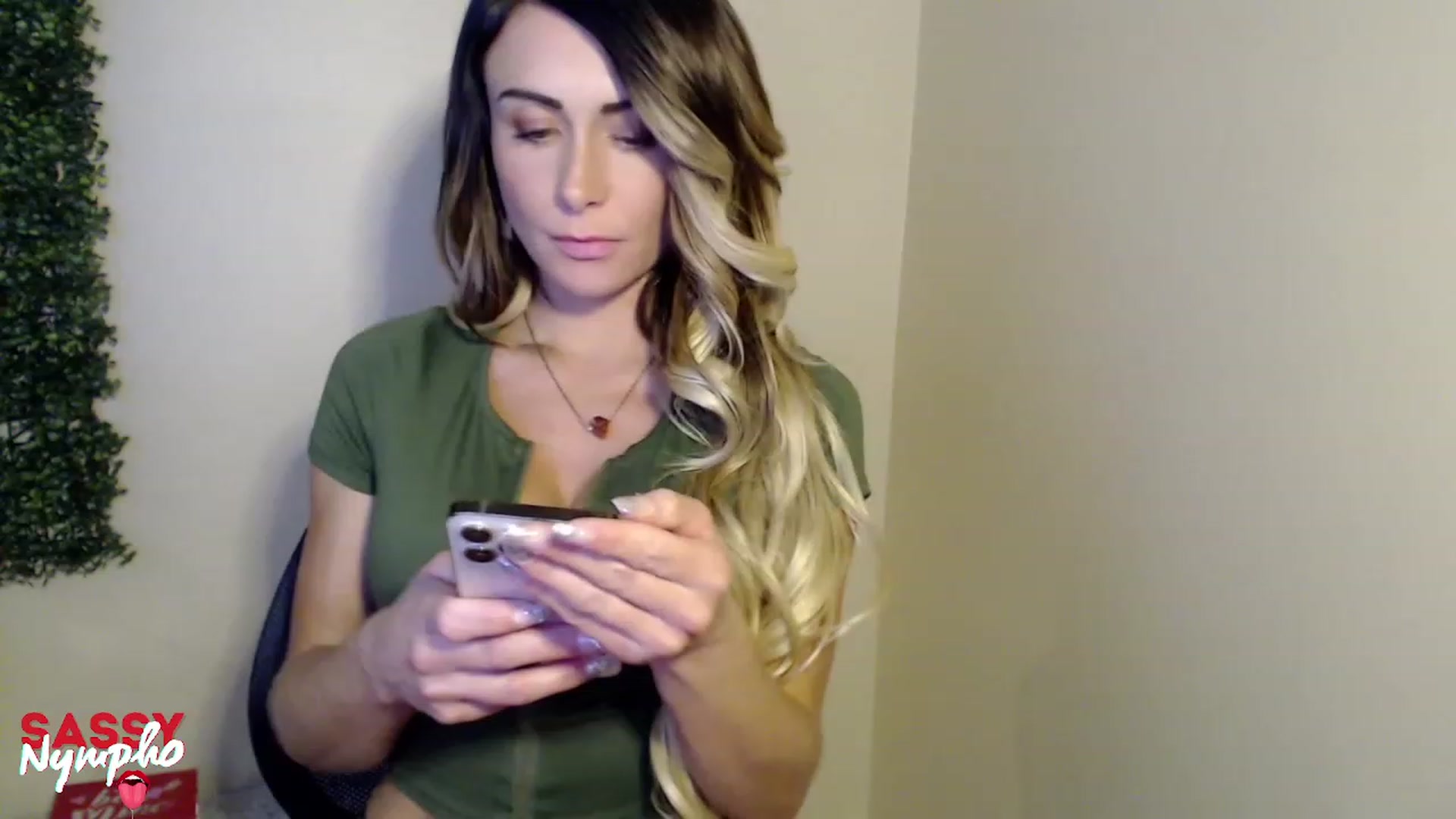 Gallery image thumbnail from Sassy_Nympho's myfreecams stream on, 08/06/2023, 12:34 image 5 of 20