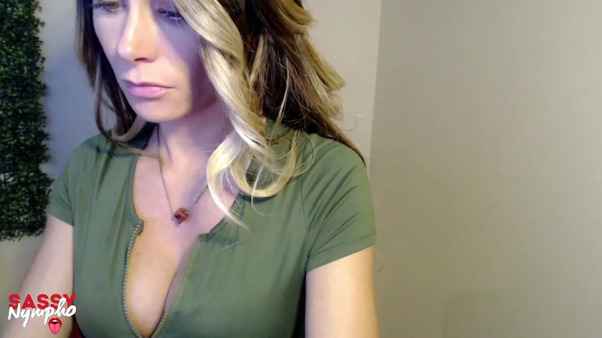 Gallery image thumbnail from Sassy_Nympho's myfreecams stream on, 08/06/2023, 12:34 image 18 of 20