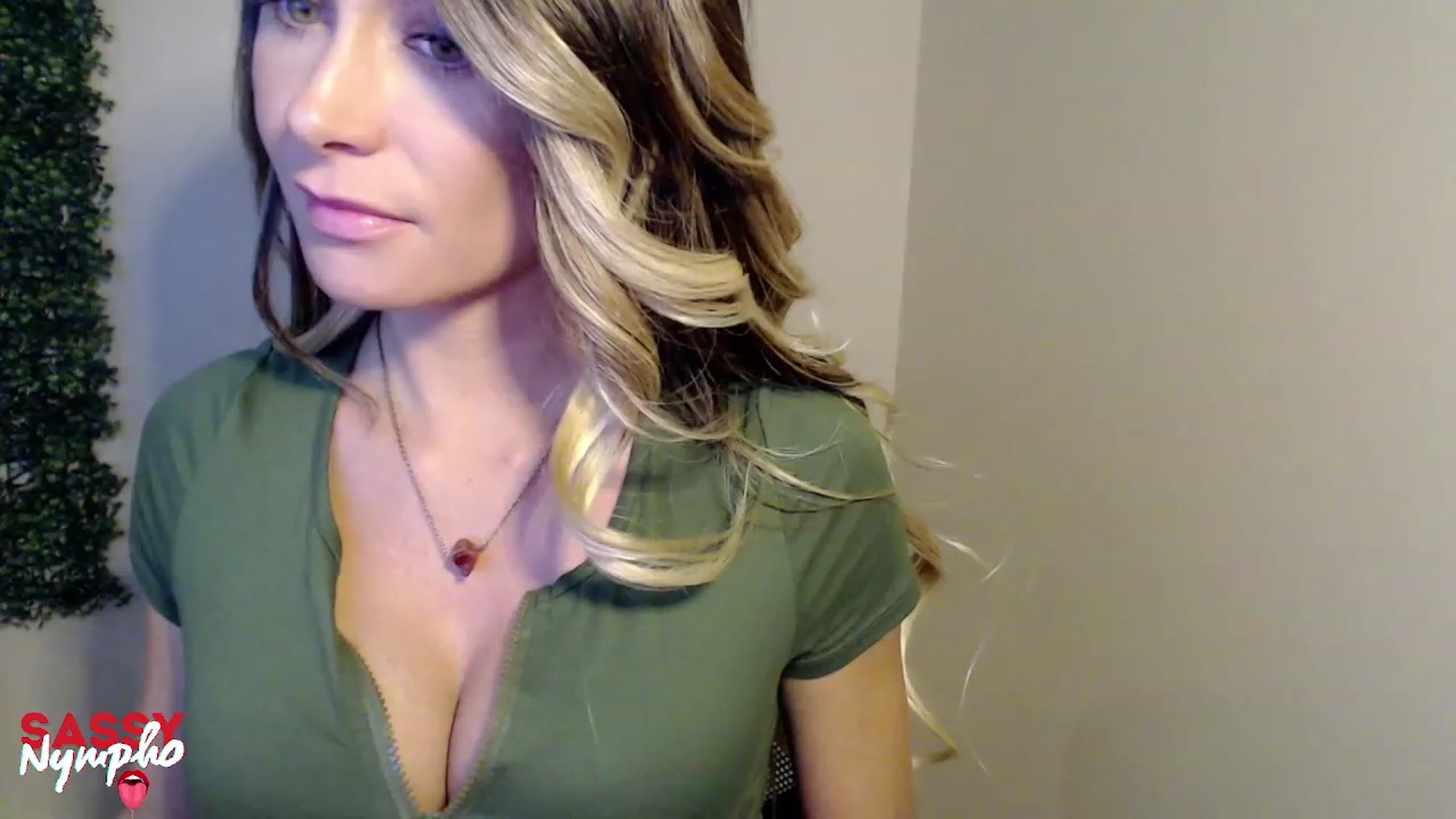 Gallery image thumbnail from Sassy_Nympho's myfreecams stream on, 08/06/2023, 12:34 image 2 of 20