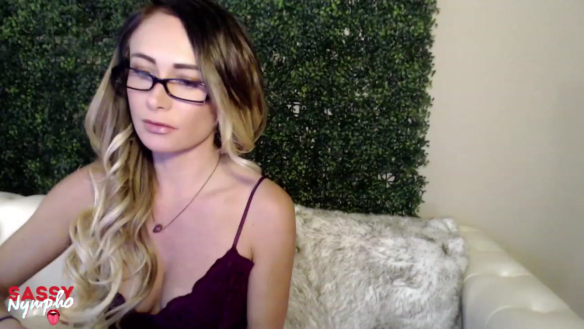 Gallery image thumbnail from Sassy_Nympho's myfreecams stream on, 08/26/2023, 07:03 image 10 of 20