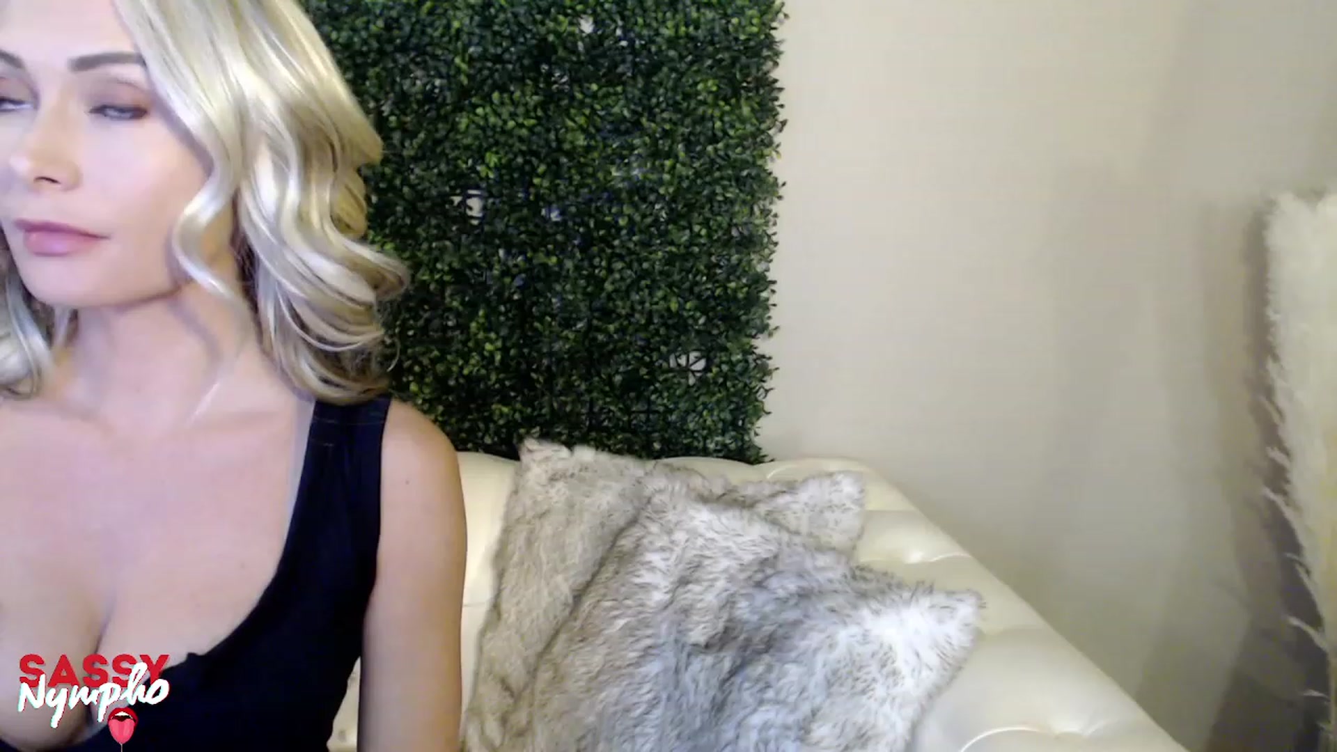 Gallery image thumbnail from Sassy_Nympho's myfreecams stream on, 09/06/2023, 07:16 image 11 of 20