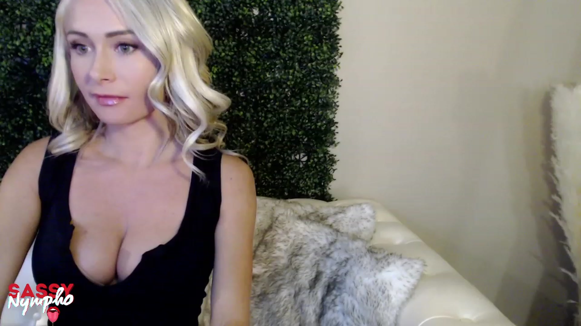 Gallery image thumbnail from Sassy_Nympho's myfreecams stream on, 09/06/2023, 08:38 image 13 of 20