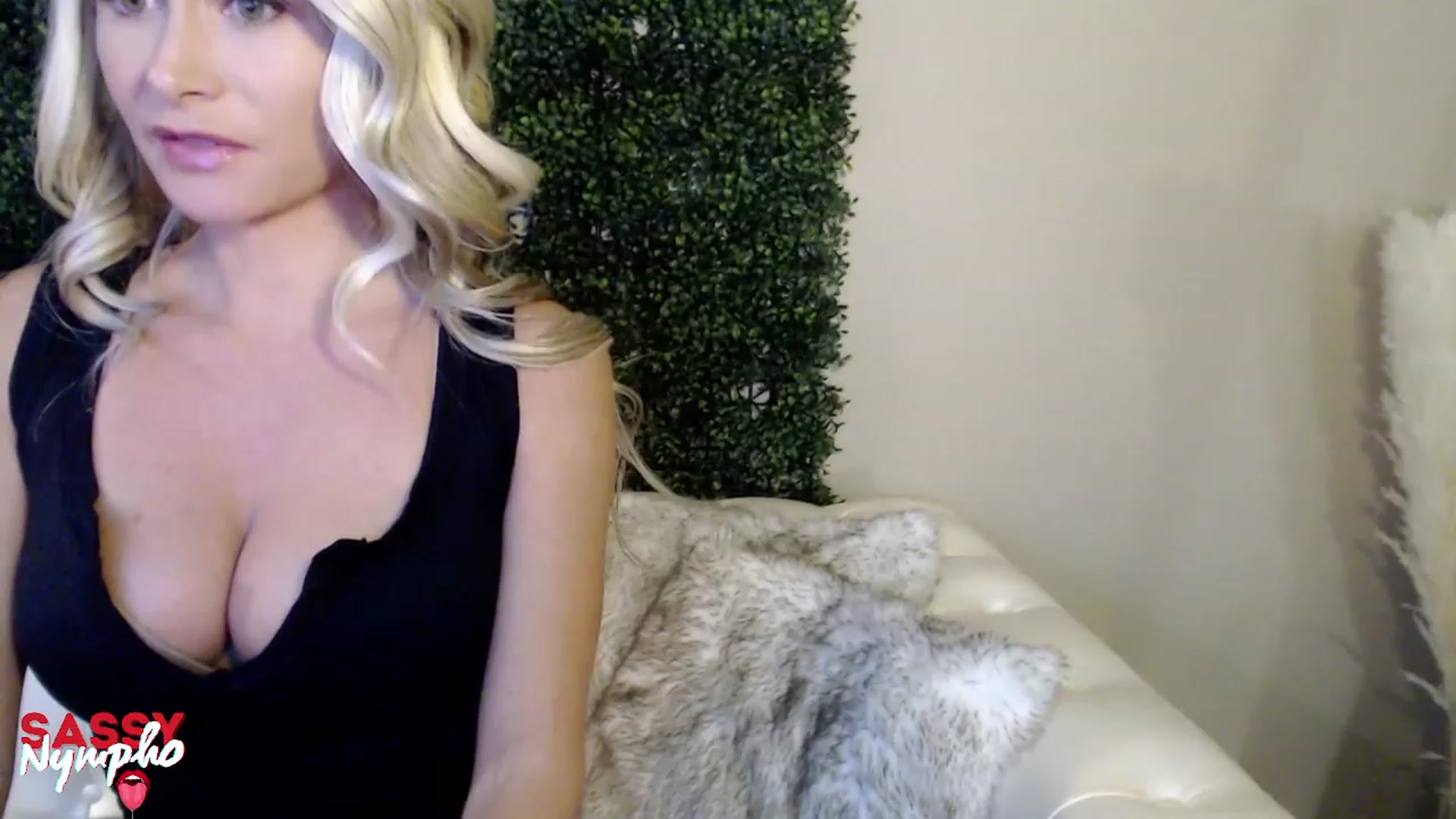 Gallery image thumbnail from Sassy_Nympho's myfreecams stream on, 09/06/2023, 08:38 image 16 of 20