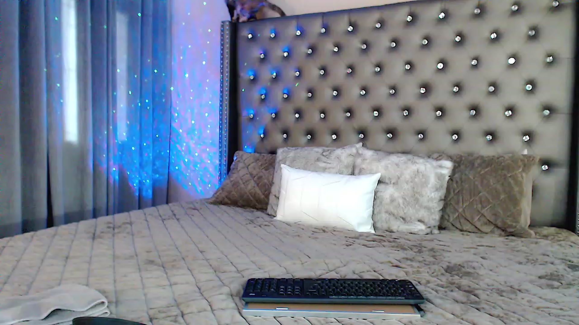 Gallery image thumbnail from Sassy_Nympho's myfreecams stream on, 10/07/2023, 13:52 image 14 of 20