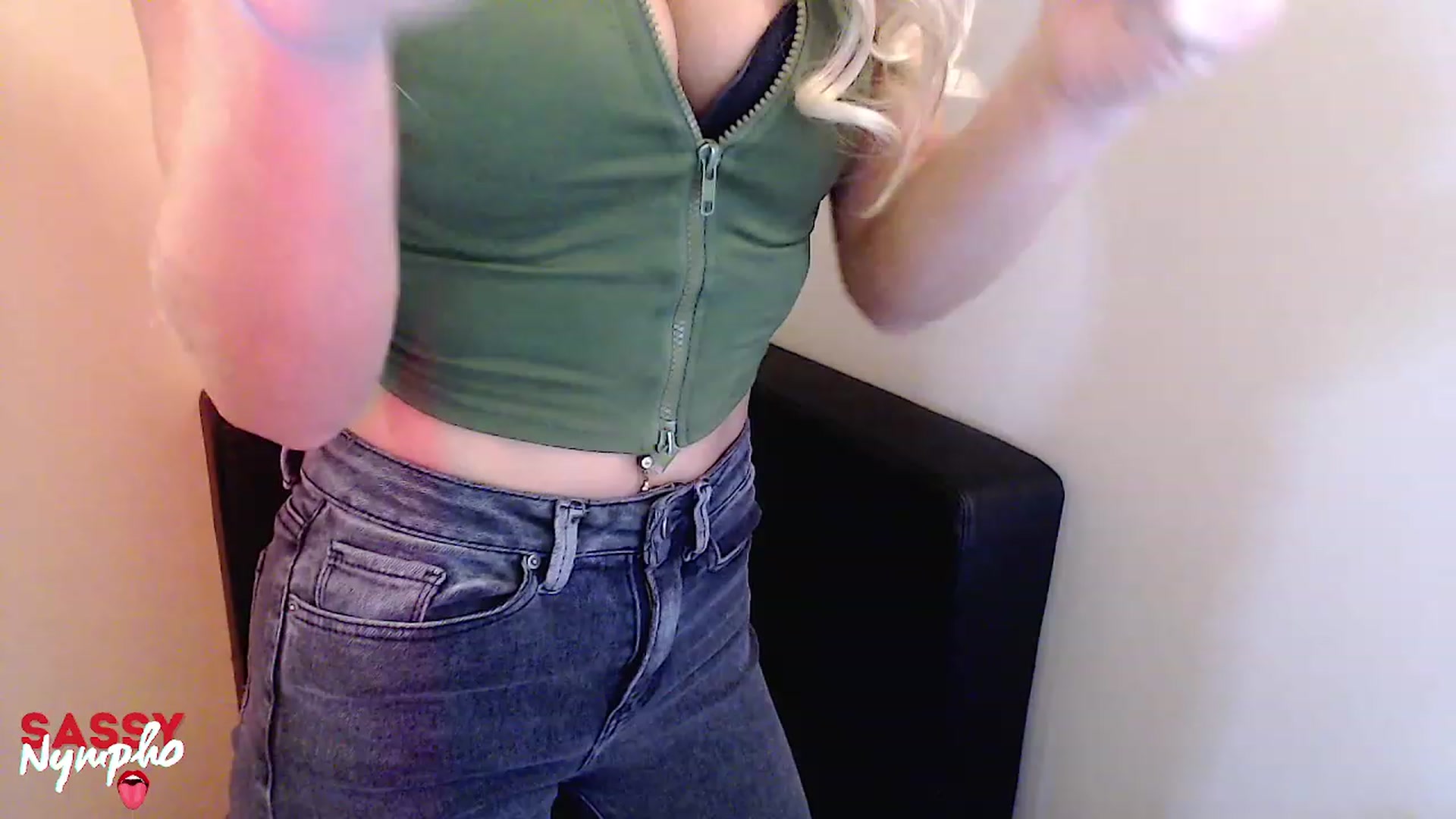 Gallery image thumbnail from Sassy_Nympho's myfreecams stream on, 12/30/2023, 15:33 image 9 of 20