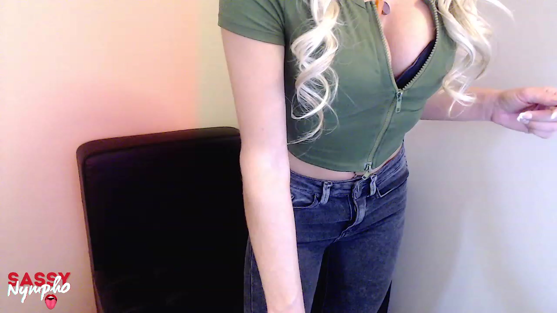 Gallery image thumbnail from Sassy_Nympho's myfreecams stream on, 12/30/2023, 15:33 image 6 of 20