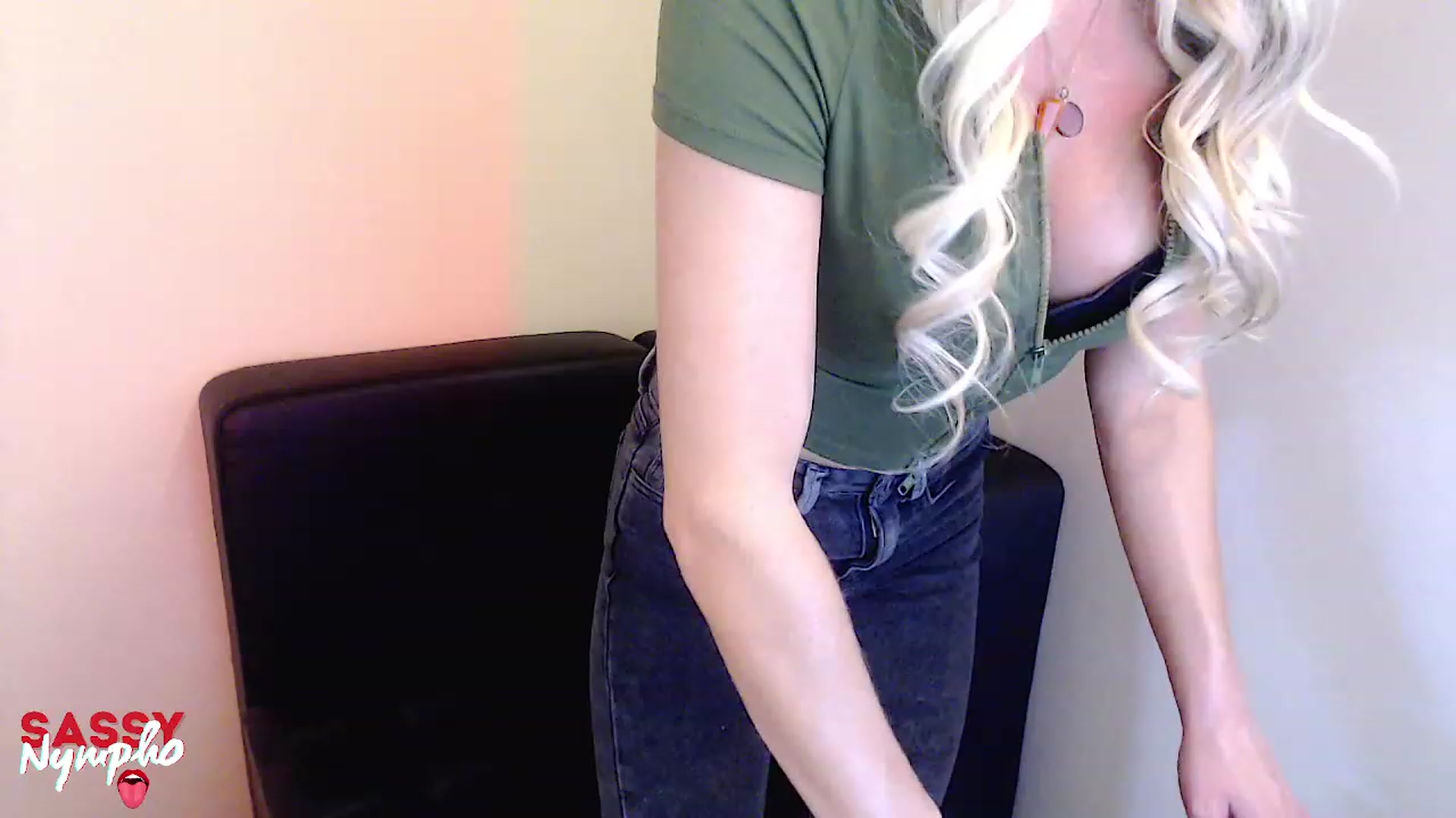 Gallery image thumbnail from Sassy_Nympho's myfreecams stream on, 12/30/2023, 15:33 image 10 of 20