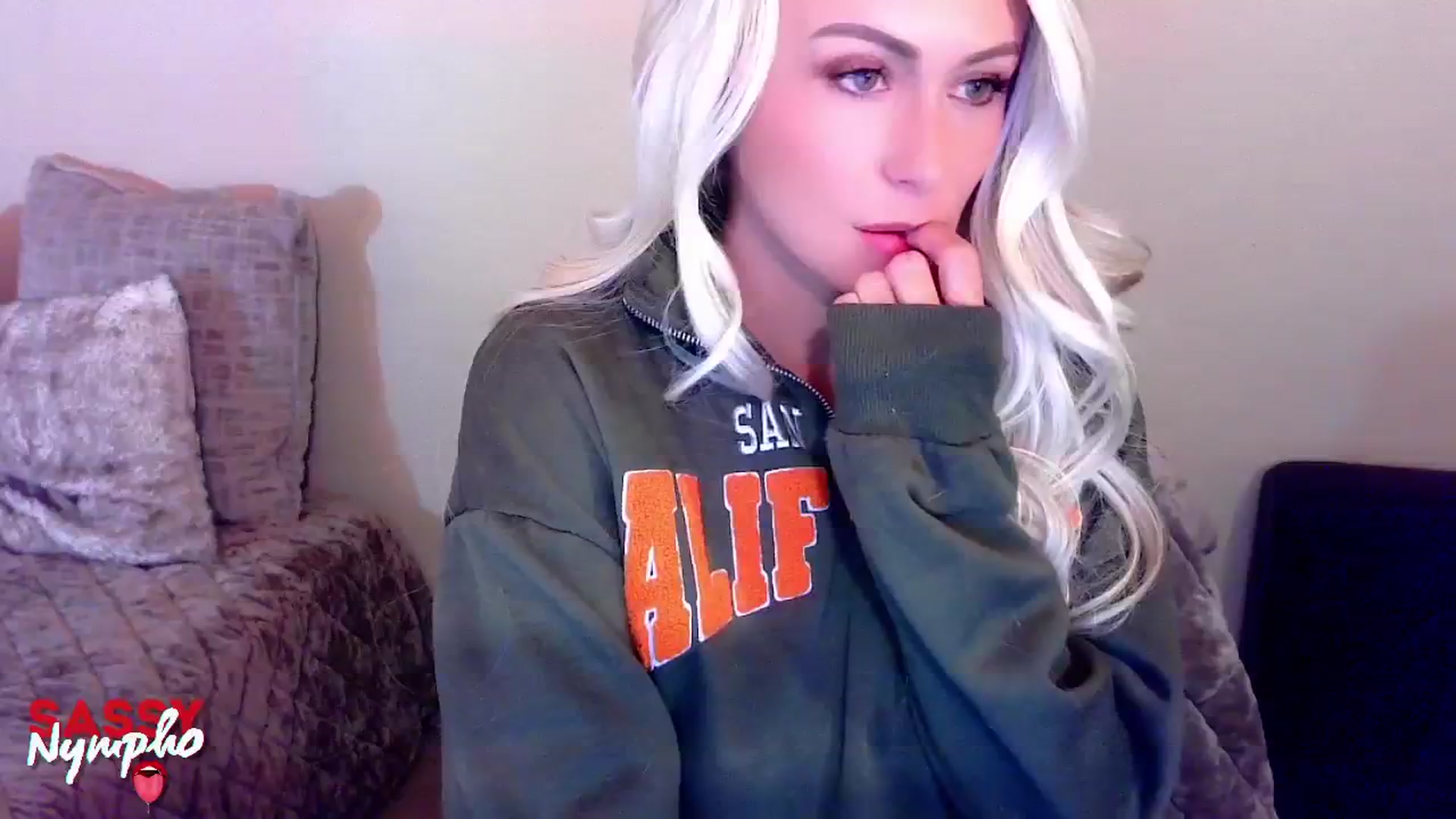 Gallery image thumbnail from Sassy_Nympho's myfreecams stream on, 05/04/2024, 13:15 image 1 of 20