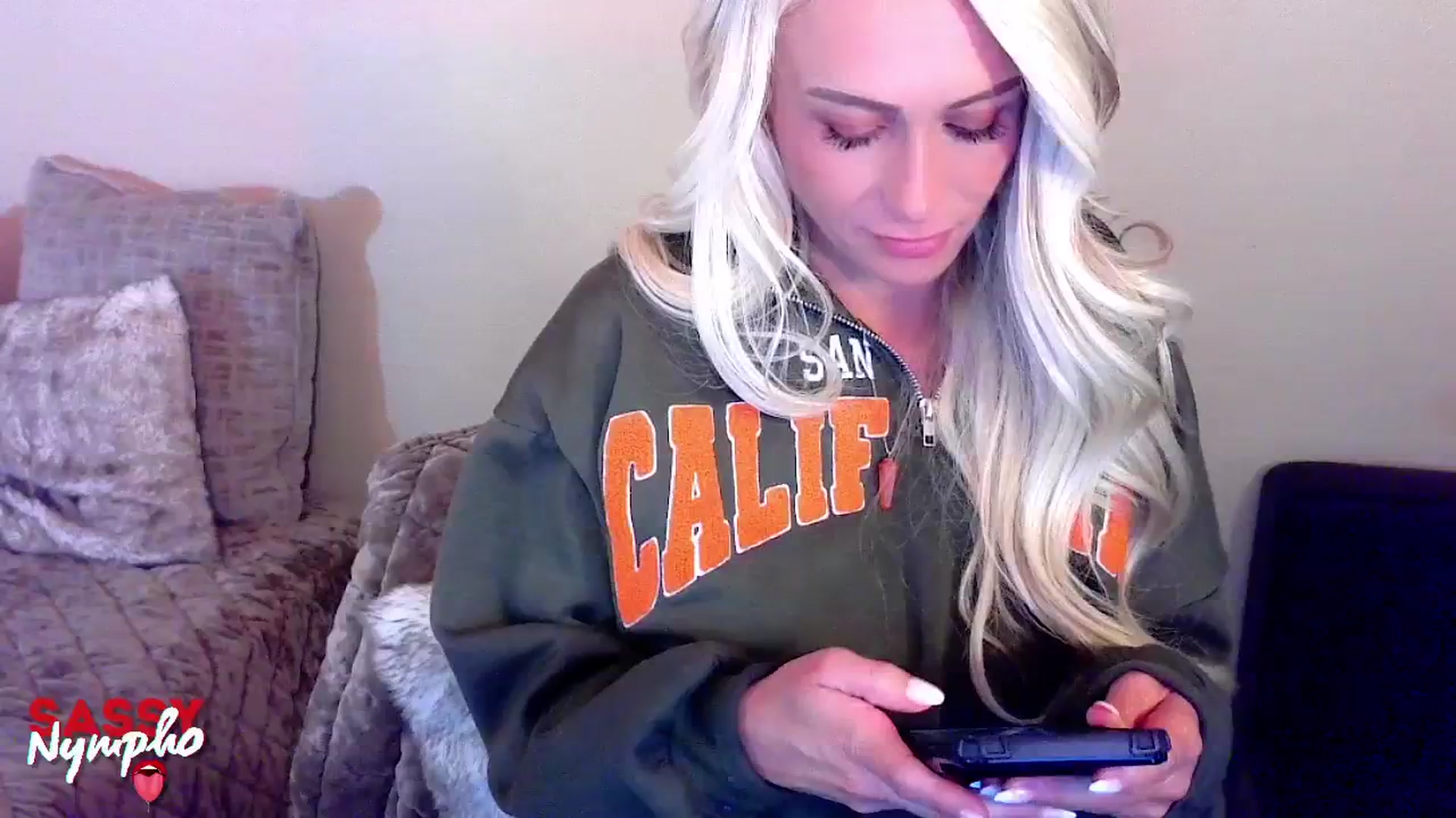 Gallery image thumbnail from Sassy_Nympho's myfreecams stream on, 05/04/2024, 14:15 image 12 of 20