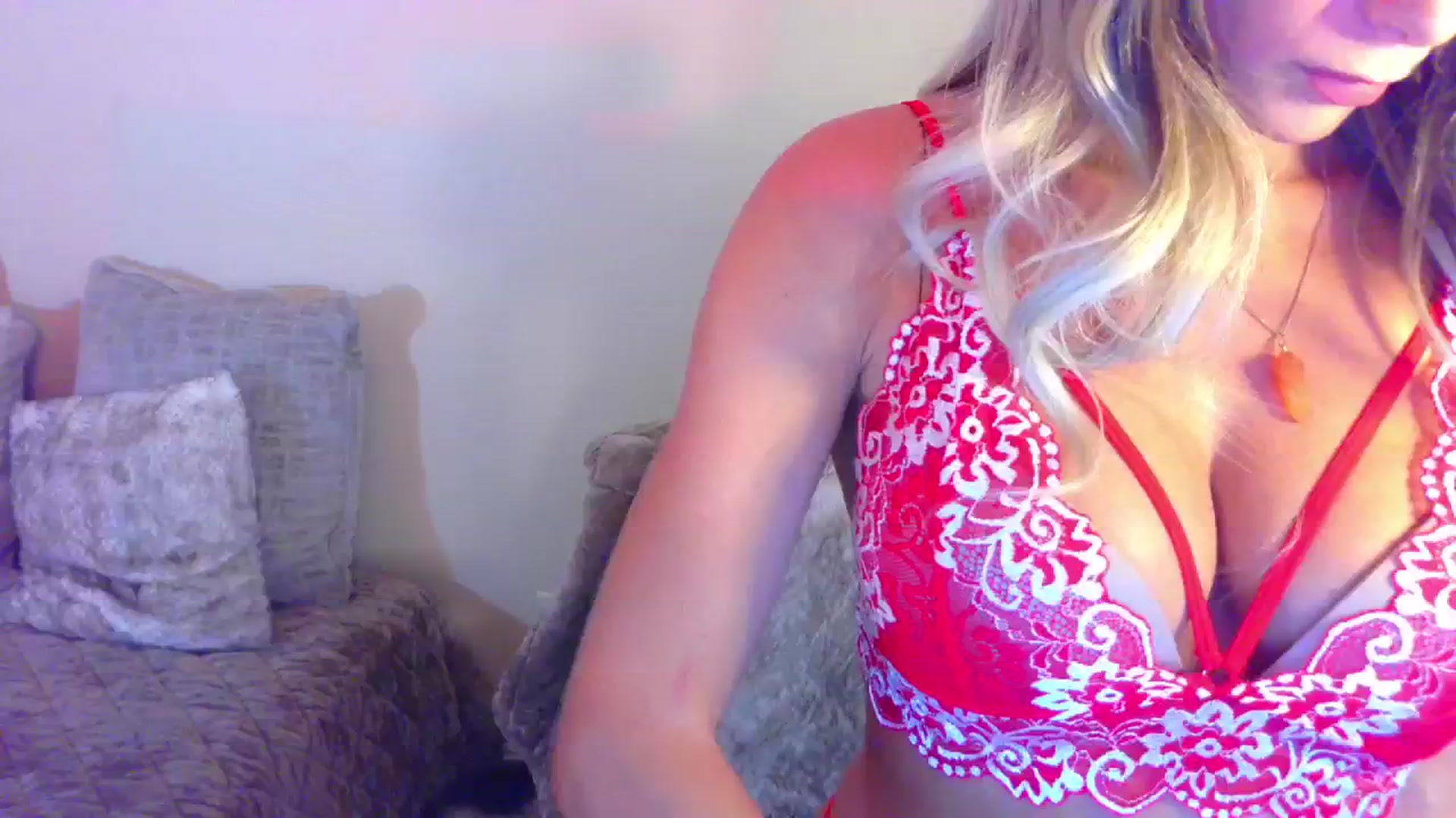 Gallery image thumbnail from Sassy_Nympho's myfreecams stream on, 05/25/2024, 21:12 image 16 of 20