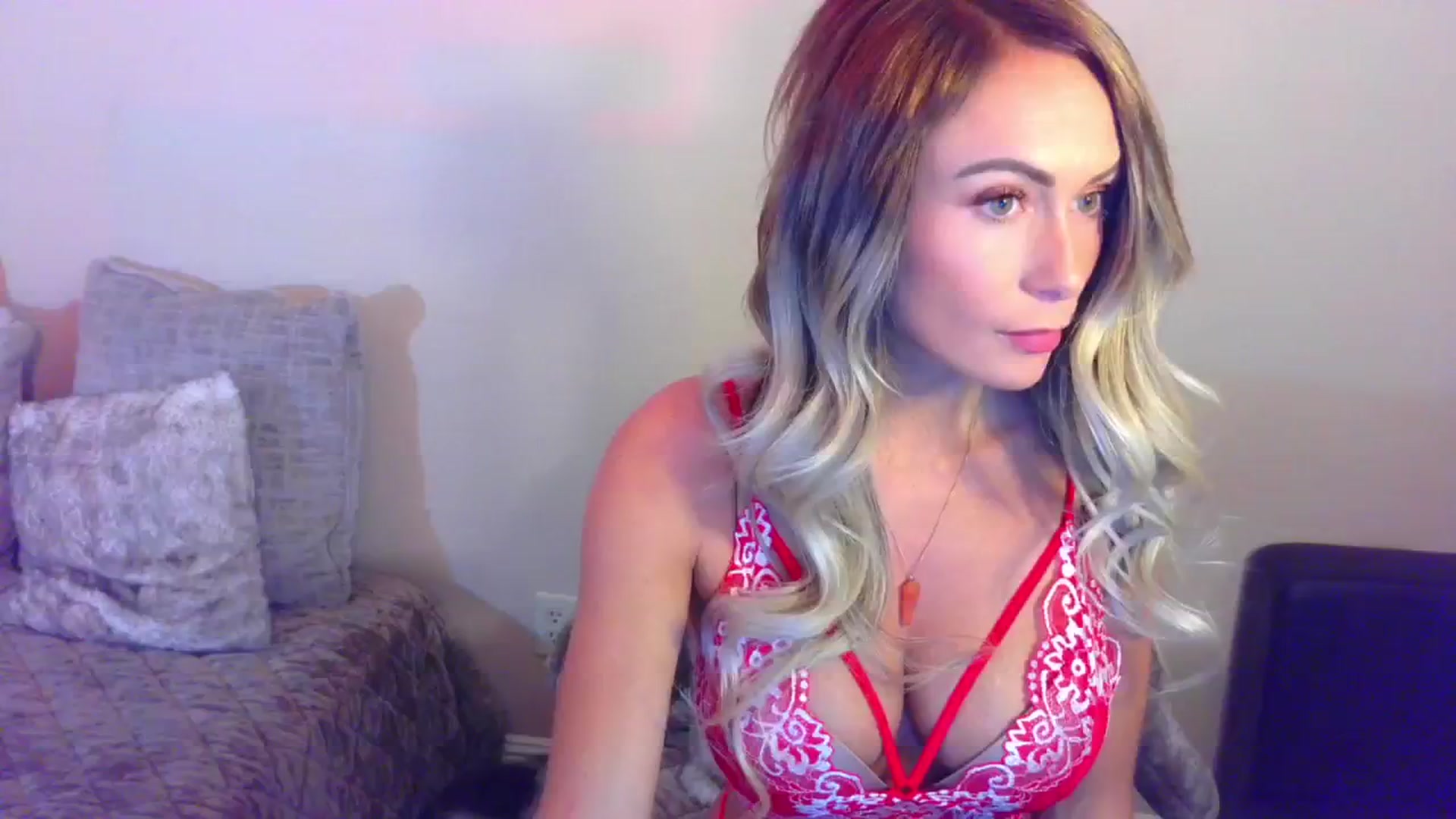 Gallery image thumbnail from Sassy_Nympho's myfreecams stream on, 05/25/2024, 21:12 image 5 of 20