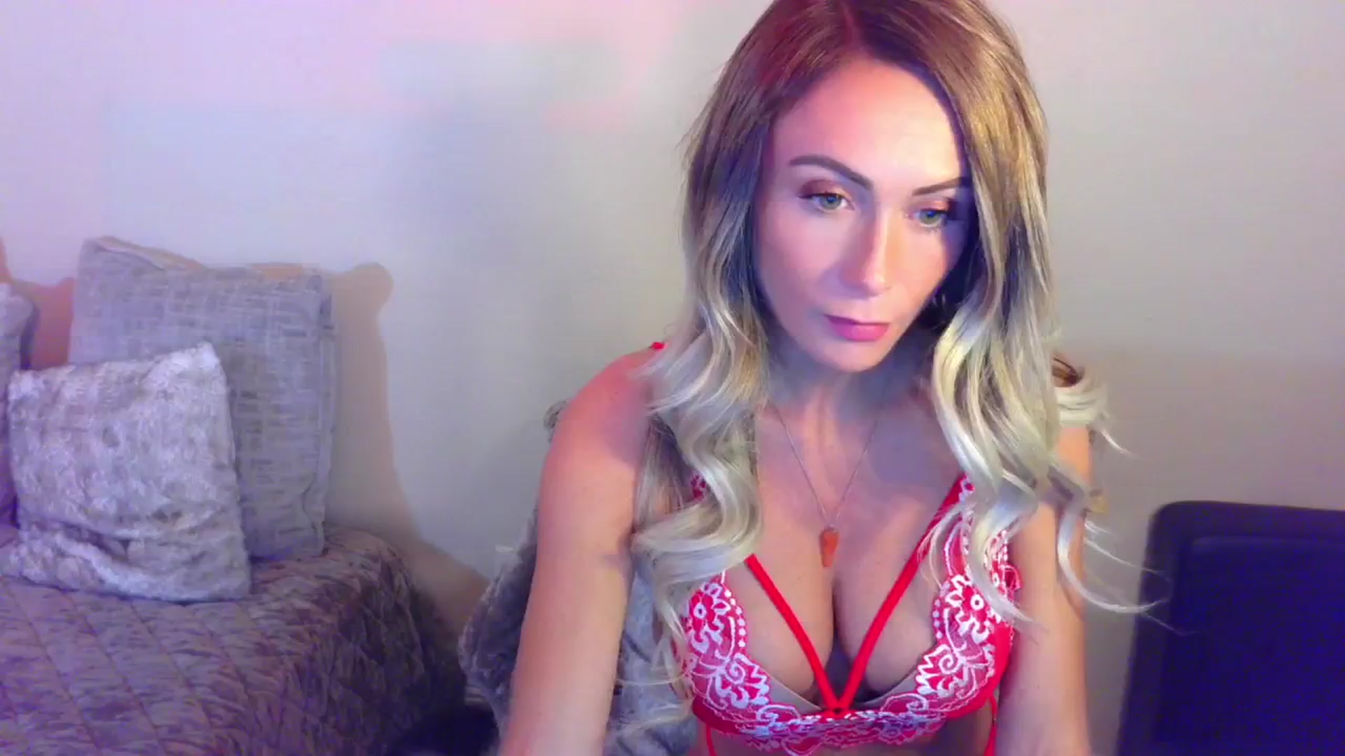 Gallery image thumbnail from Sassy_Nympho's myfreecams stream on, 05/25/2024, 21:12 image 1 of 20