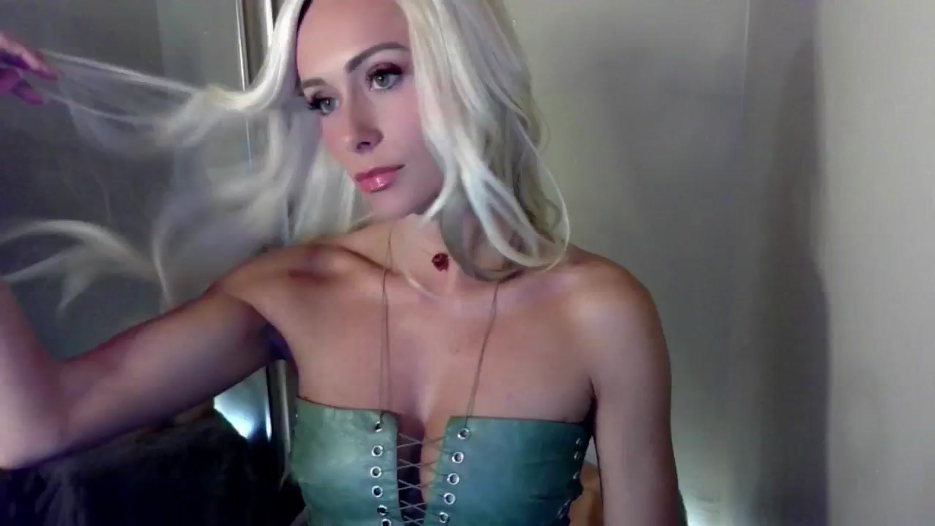 Gallery image thumbnail from Sassy_Nympho's myfreecams stream on, 09/29/2024, 04:34 image 17 of 20