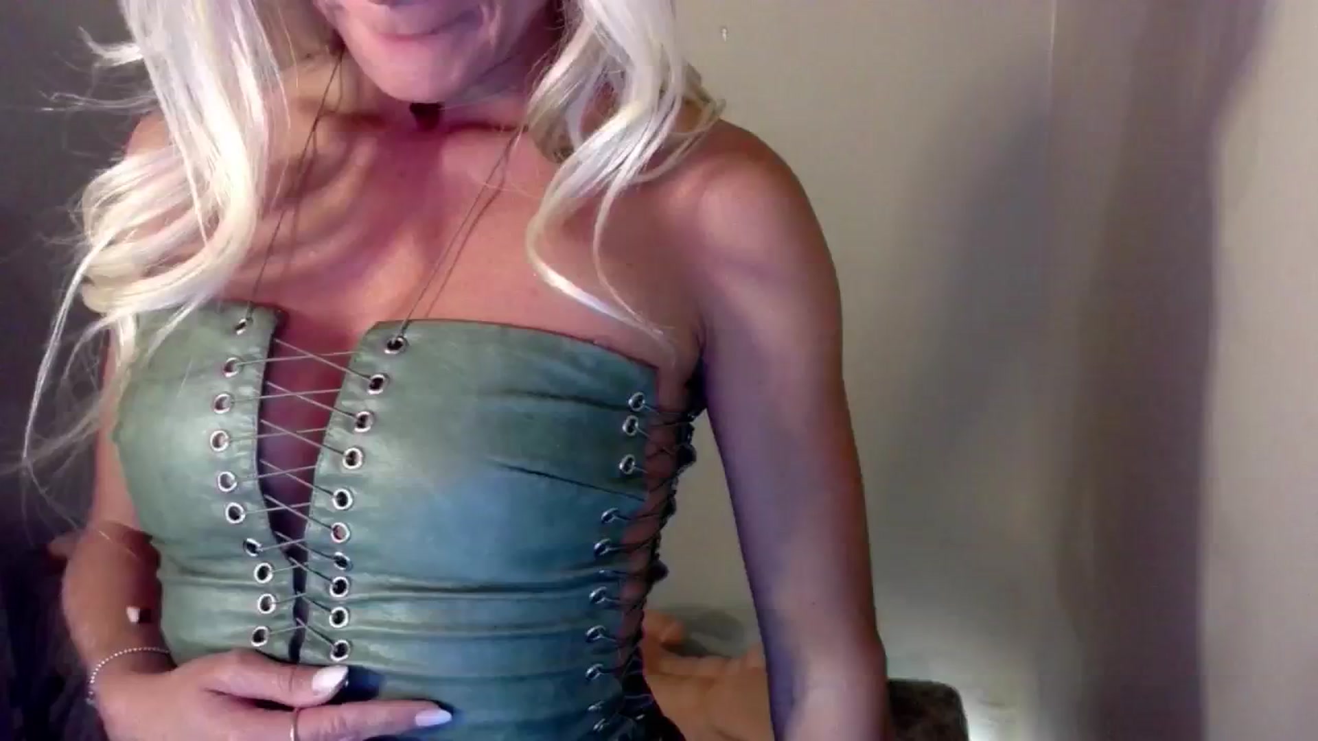 Gallery image thumbnail from Sassy_Nympho's myfreecams stream on, 09/29/2024, 04:34 image 20 of 20