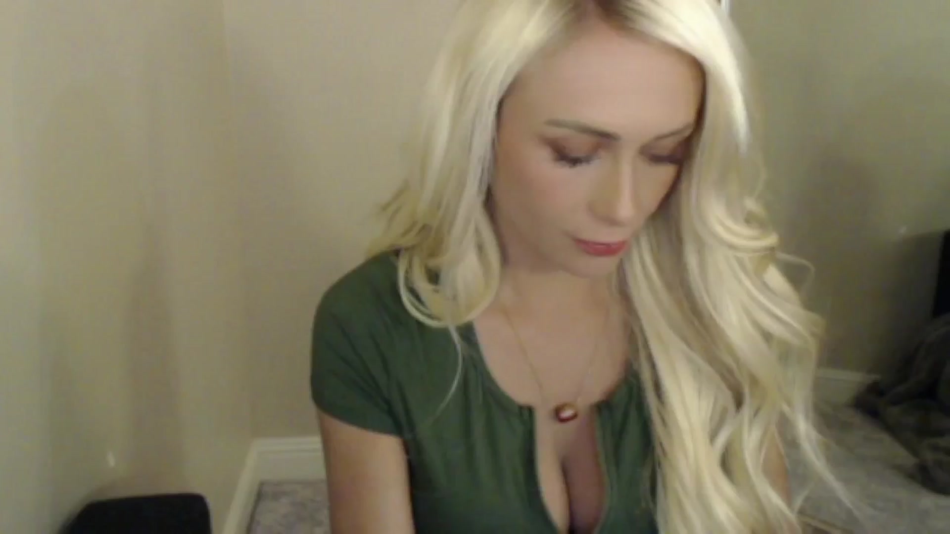 Gallery image thumbnail from Sassy_Nympho's myfreecams stream on, 04/29/2025, 01:59 image 2 of 20