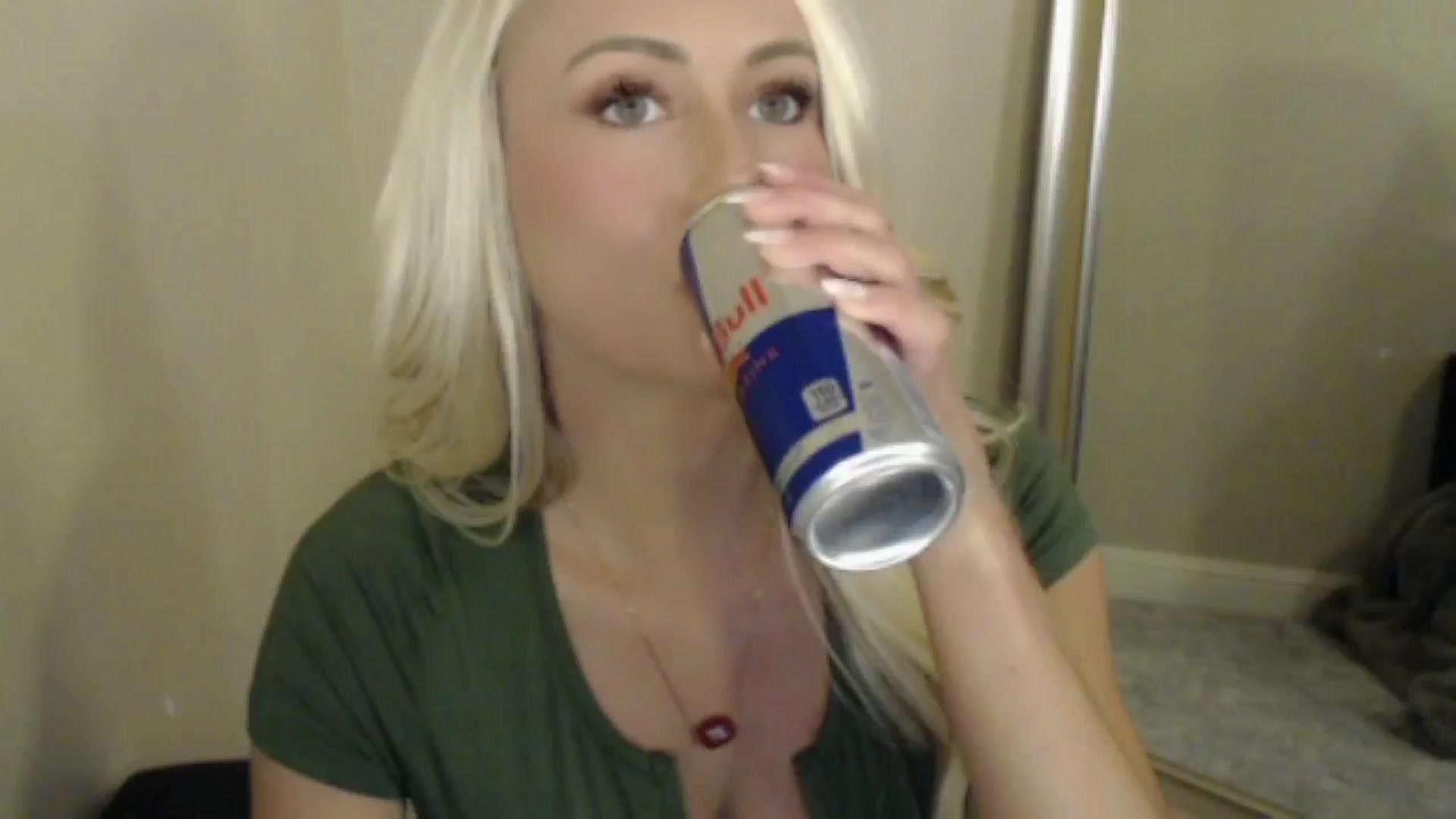 Gallery image thumbnail from Sassy_Nympho's myfreecams stream on, 04/29/2025, 02:23 image 6 of 20